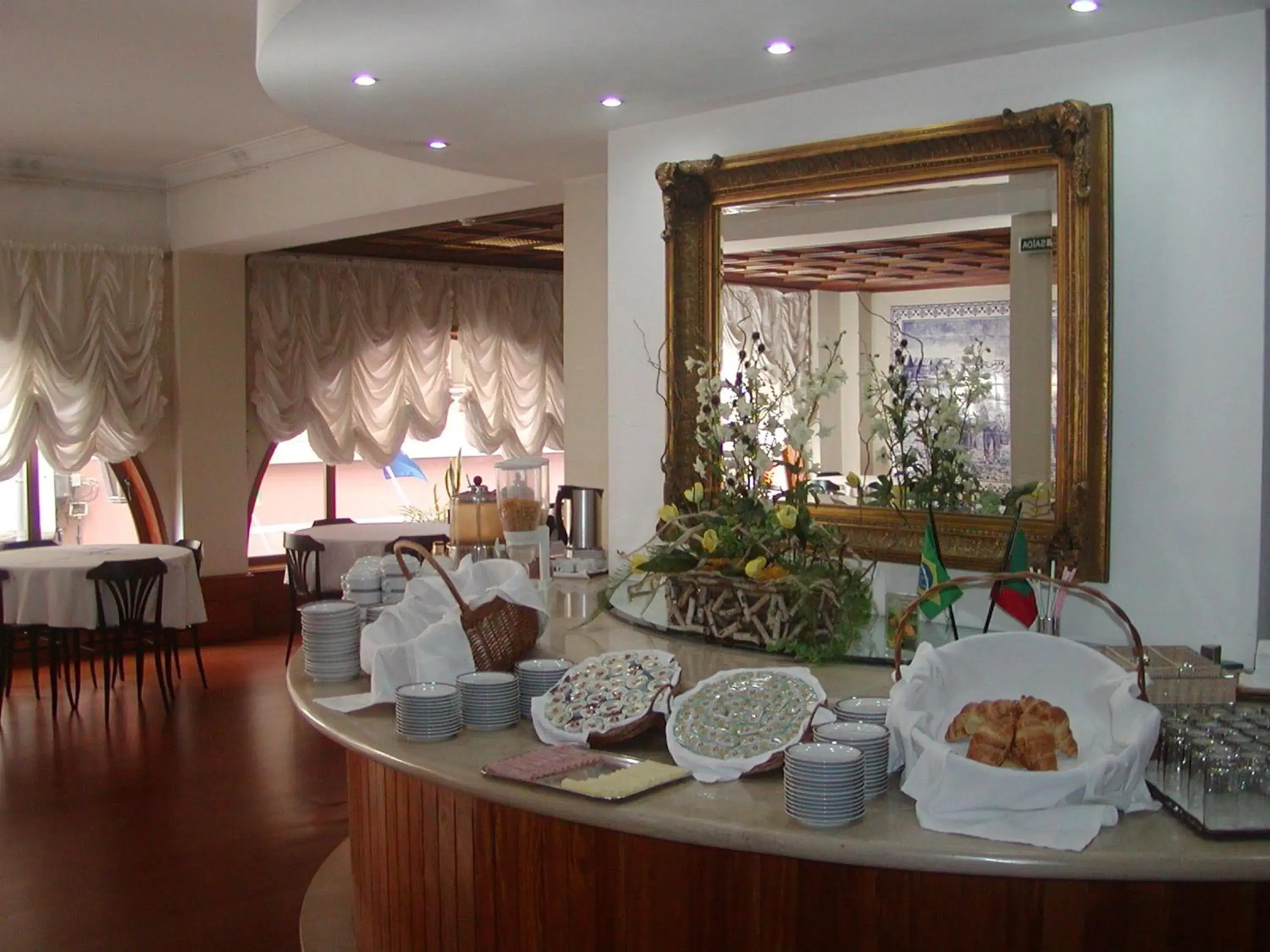 Breakfast in Luso Brasileiro Breakfast in Luso Brasileiro