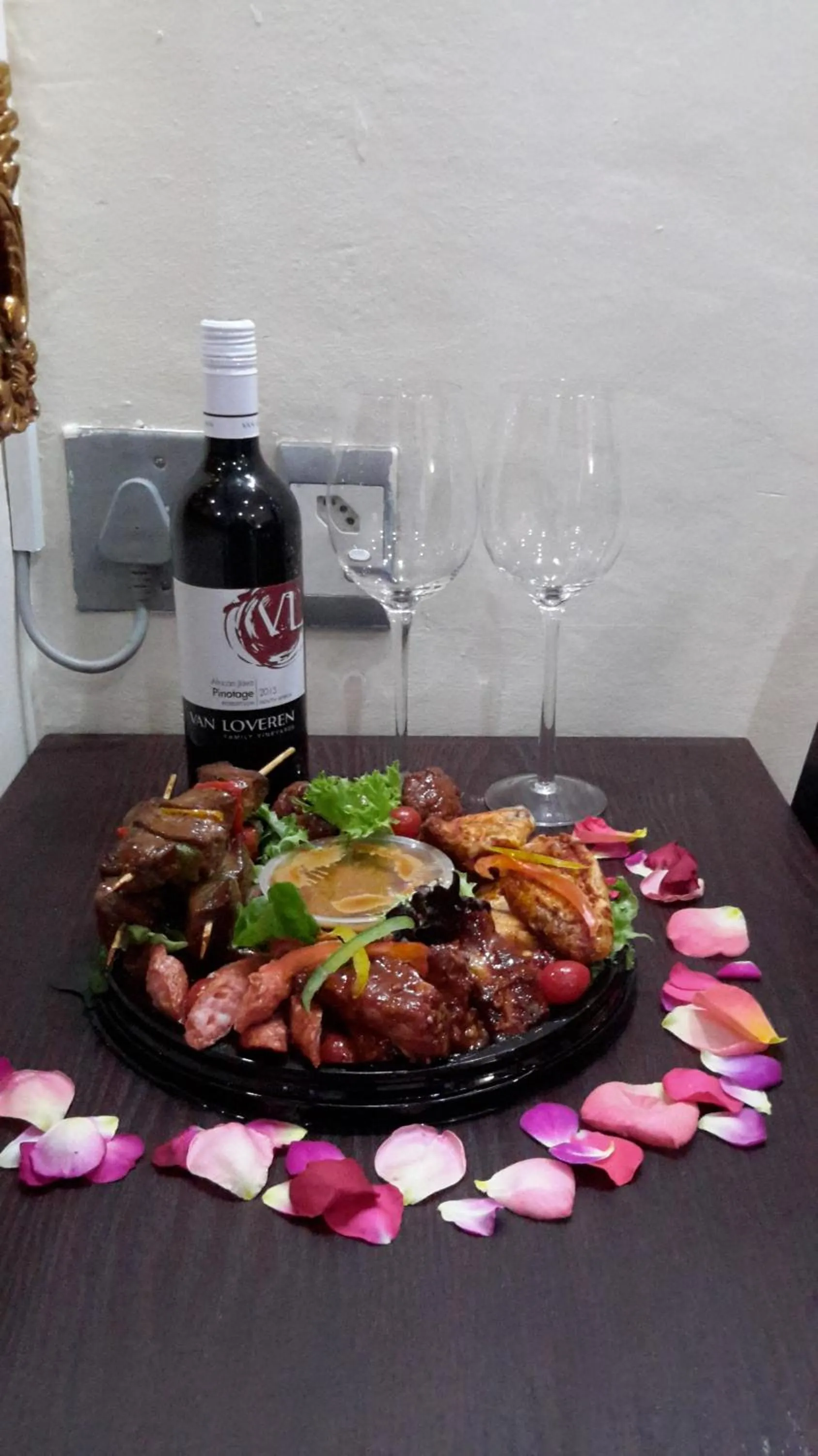 Food and drinks in Ecotel Premier Lodge & Conference Centre