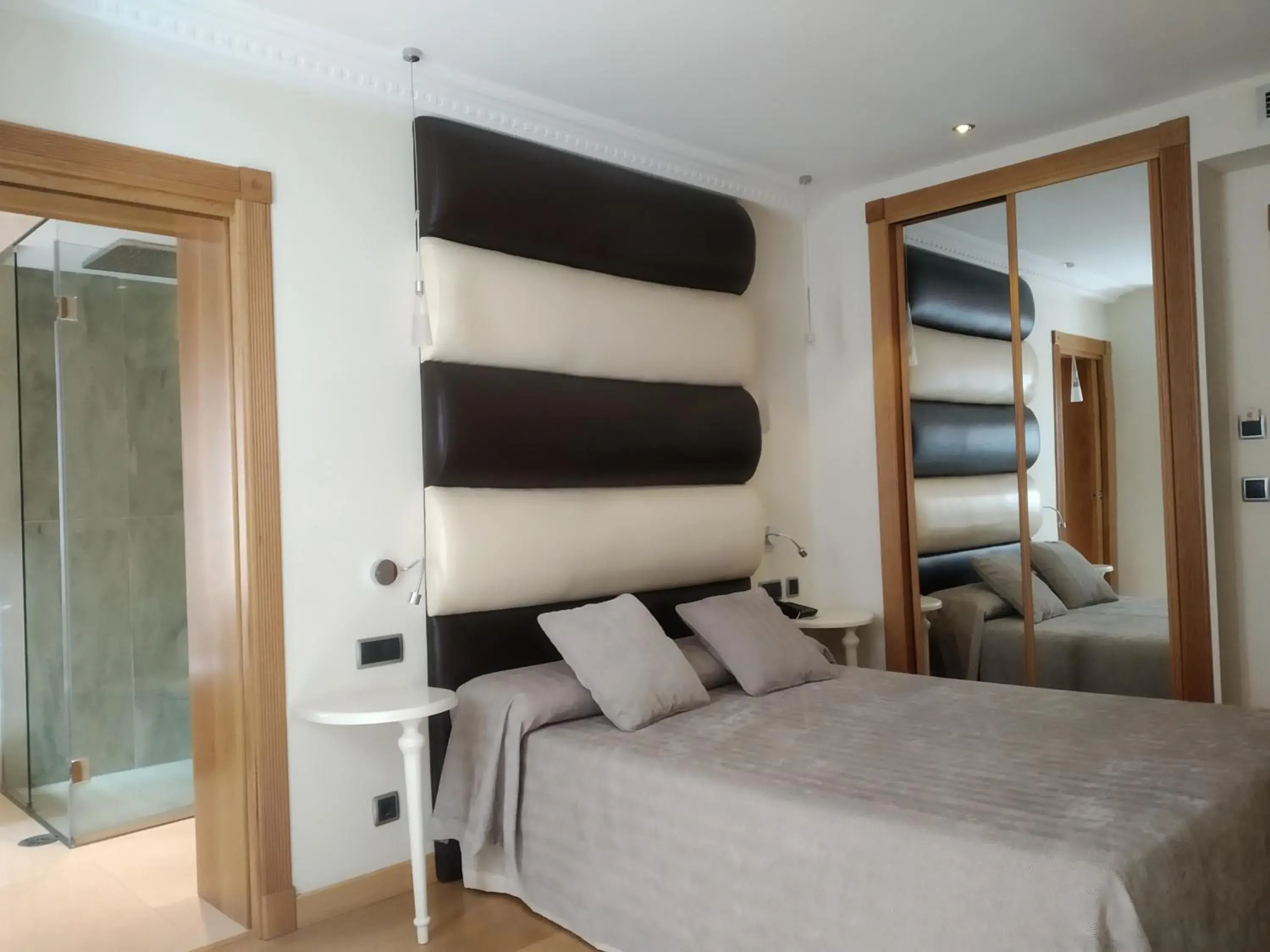 Bed in Hotel Campoamor Bed in Hotel Campoamor