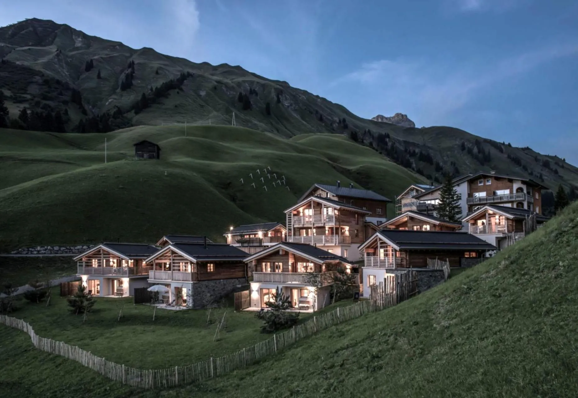 Aadla Walser-Chalets mit privater Sauna, Hotpot und Hotelservice
