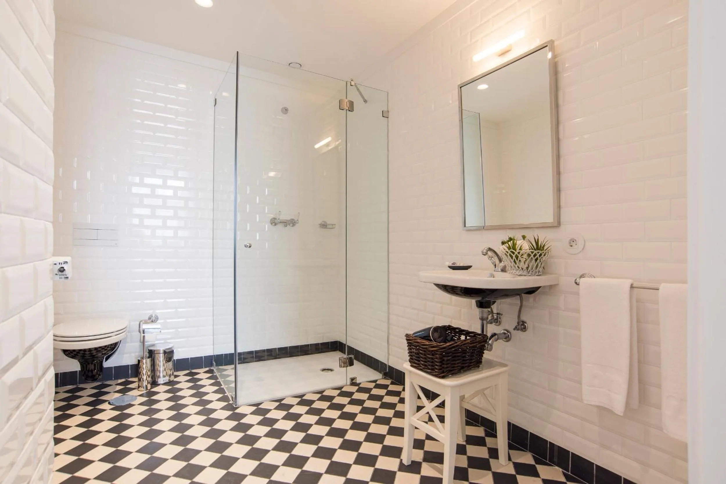 Bathroom in bnapartments Carregal