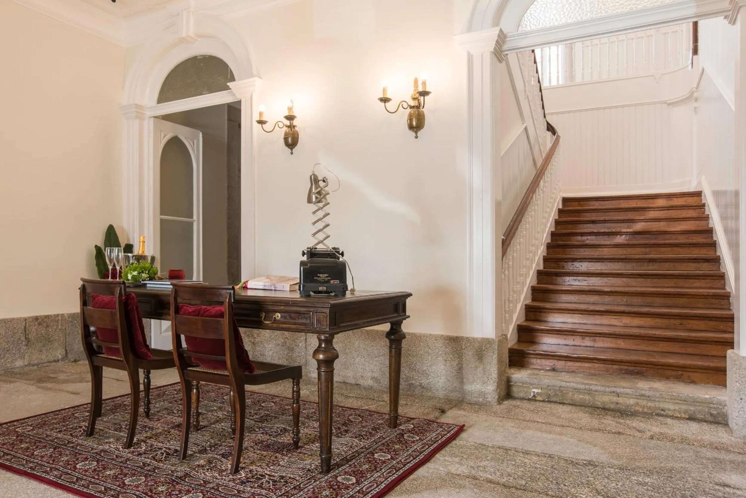 Decorative detail in bnapartments Carregal