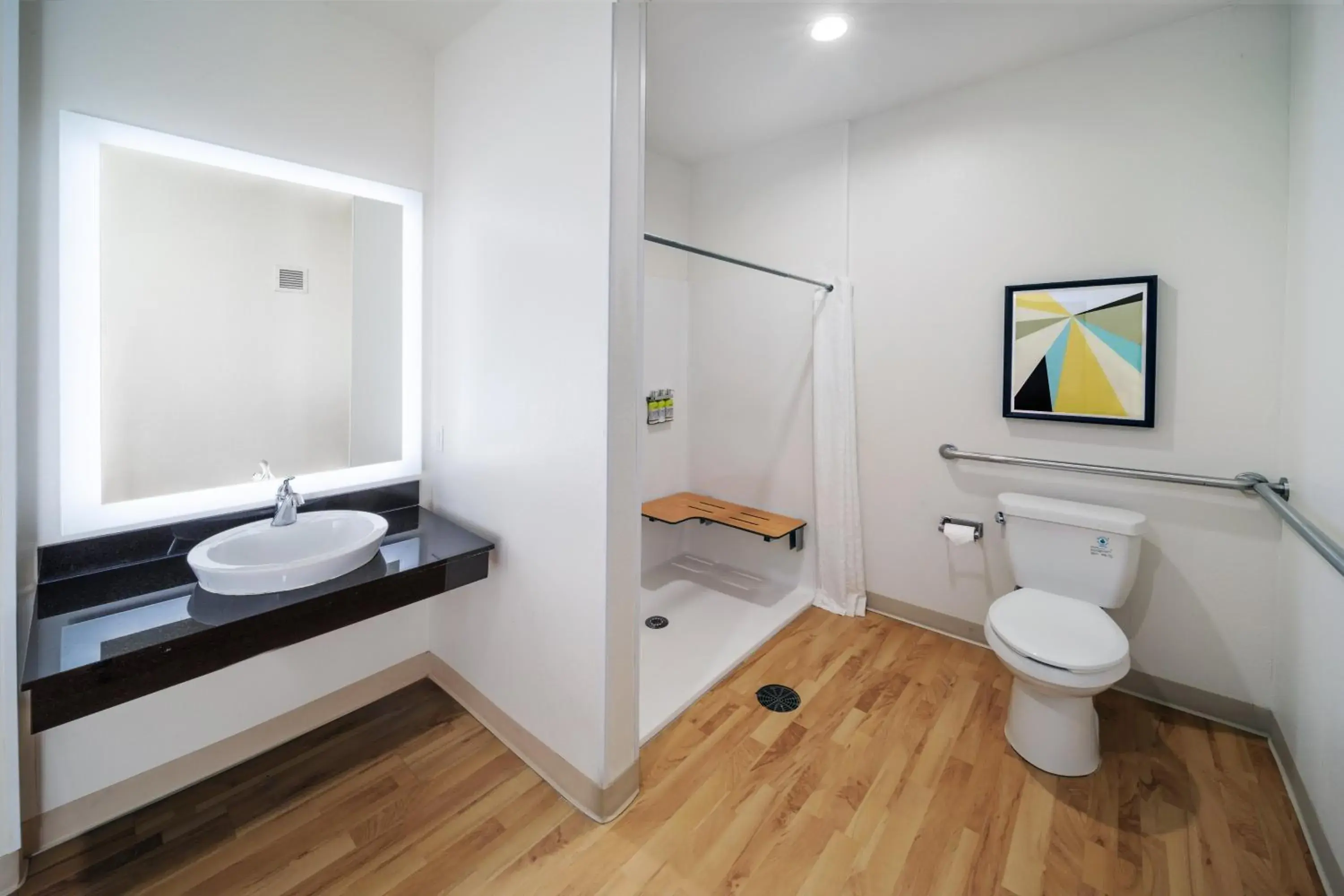 Photo of the whole room in Candlewood Suites - Muskogee by IHG Photo of the whole room in Candlewood Suites - Muskogee by IHG