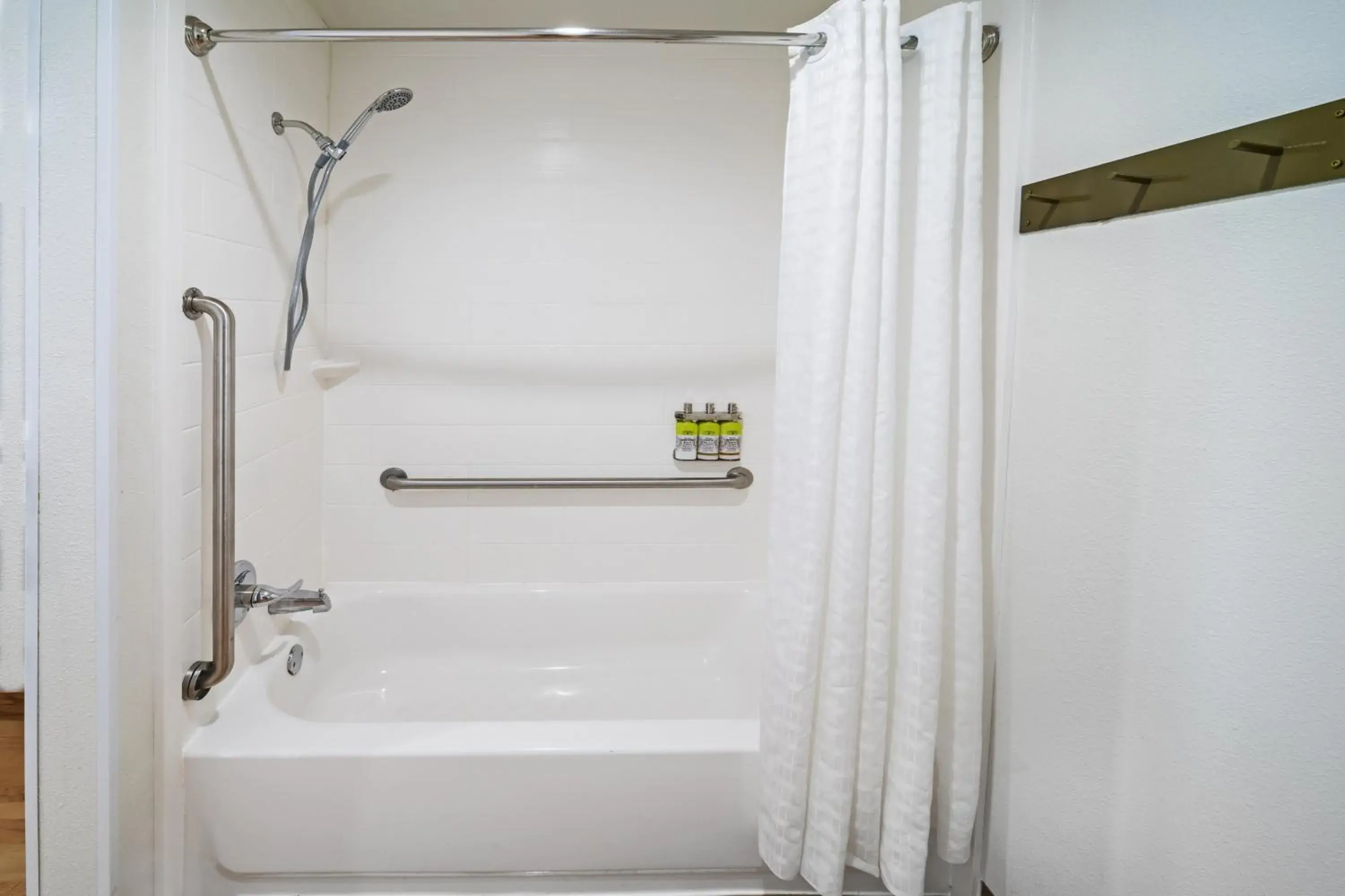 Photo of the whole room in Candlewood Suites - Muskogee by IHG Photo of the whole room in Candlewood Suites - Muskogee by IHG