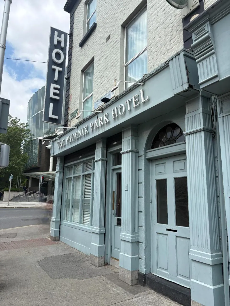 Street view in Phoenix Park Hotel
