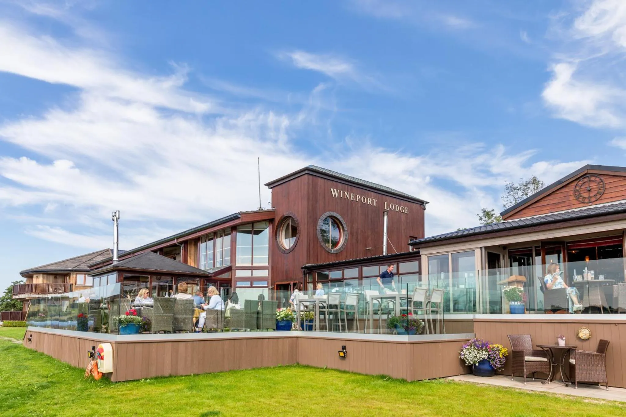 Property building in Wineport Lodge