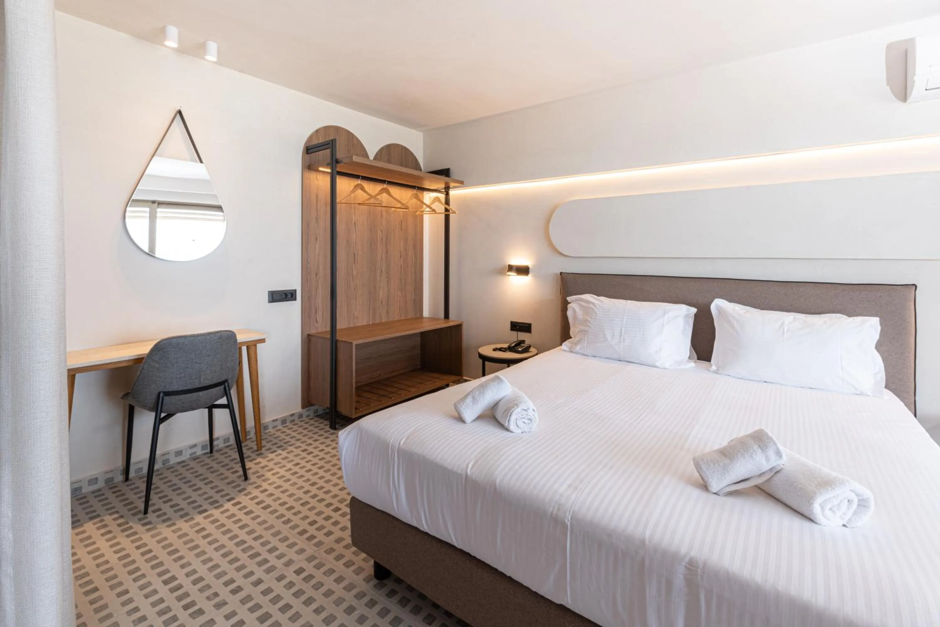 Bed in Iolida Beach by Smile Hotels