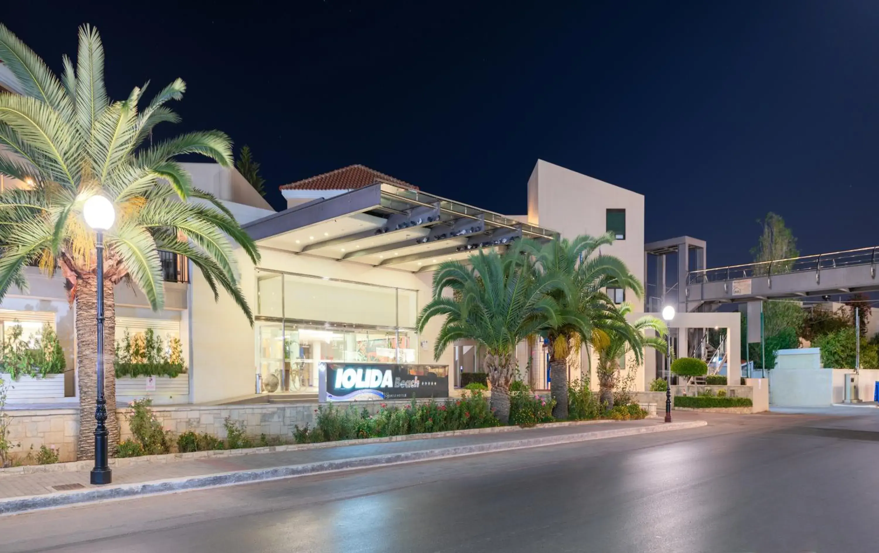 Property building in Iolida Beach by Smile Hotels Property building in Iolida Beach by Smile Hotels