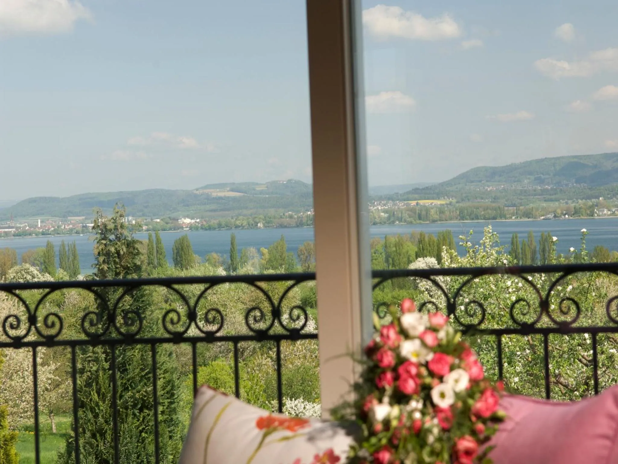 Lake view in Hotel Hirschen Horn