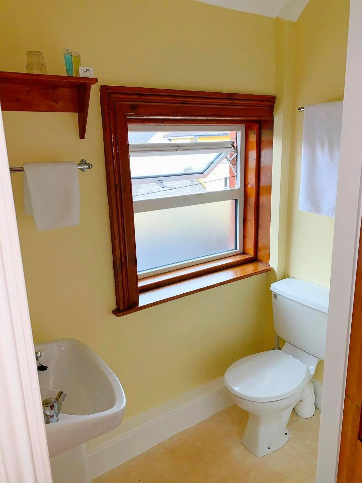Shower in Redclyffe Guesthouse