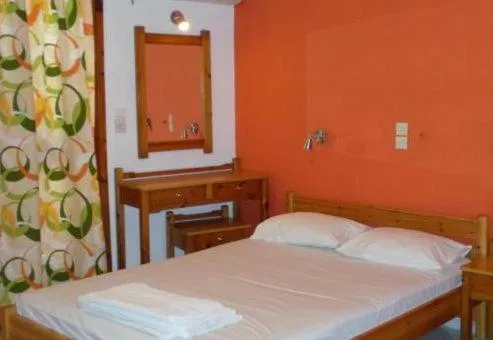 Photo of the whole room, Bed in Mavroforos Hotel