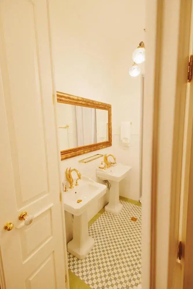 Bathroom in Hotel Boutique Quinta das Videiras Bathroom in Hotel Boutique Quinta das Videiras