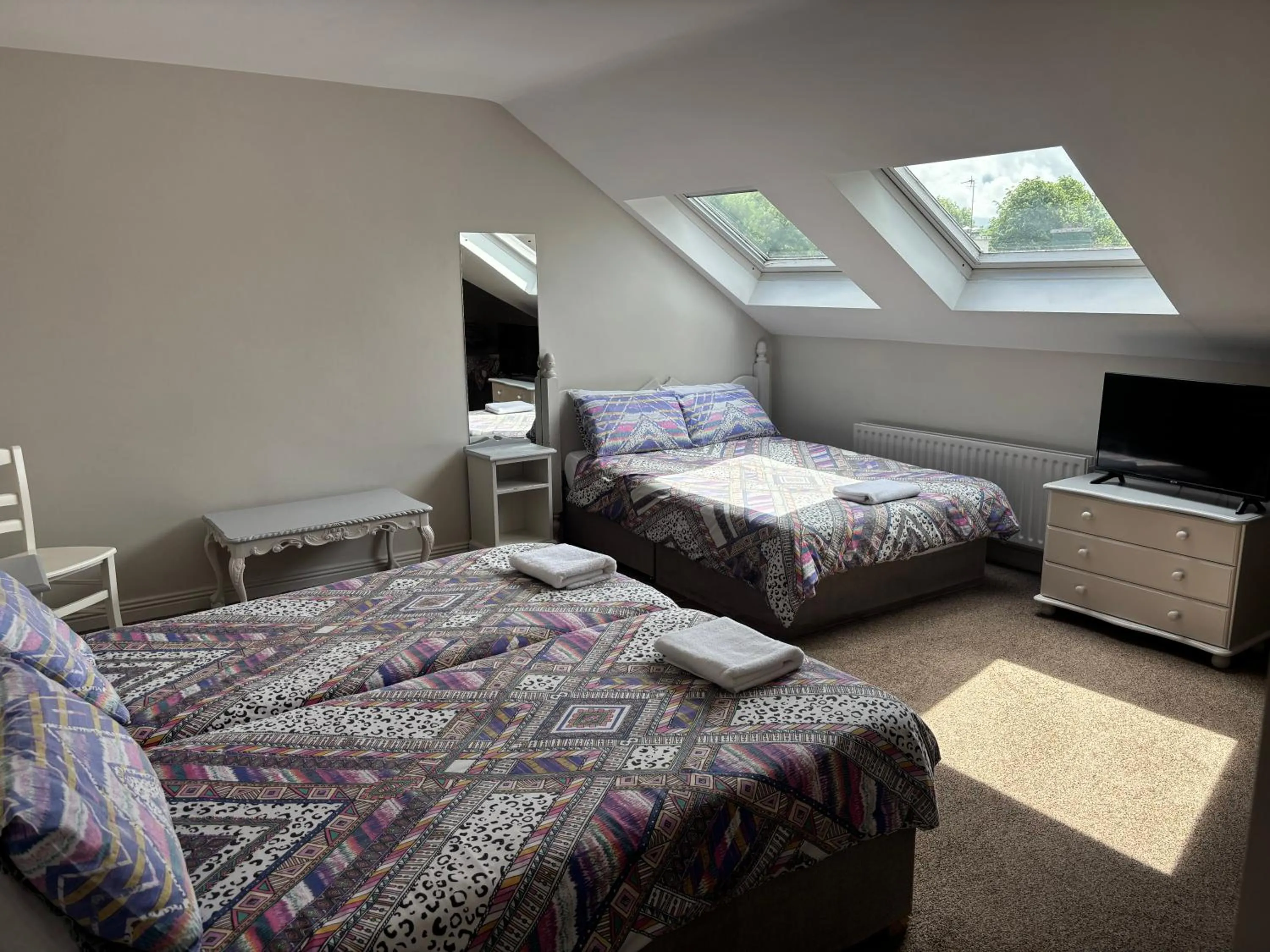 Bed in Harmony Inn - Glena House