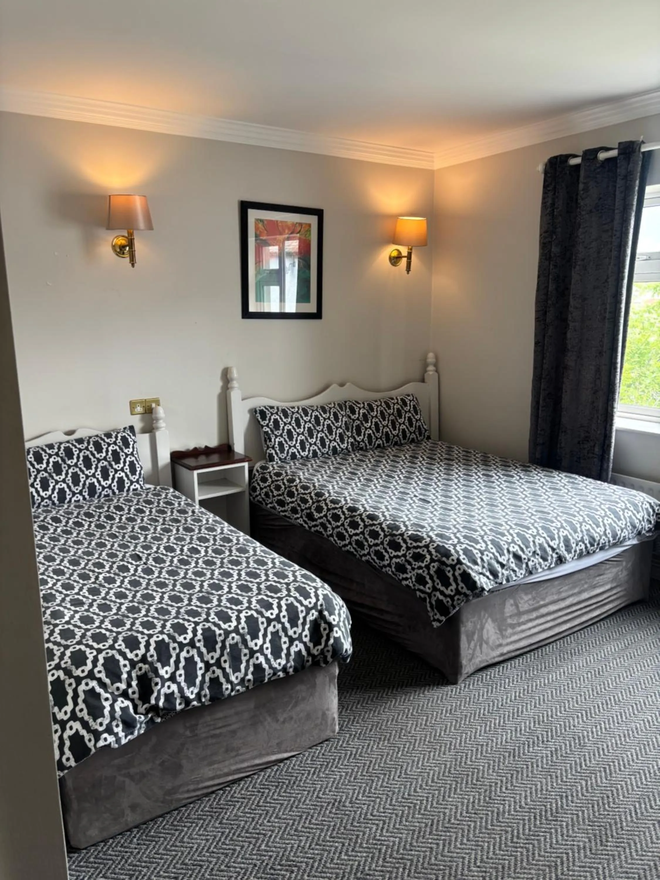 Bed in Harmony Inn - Glena House