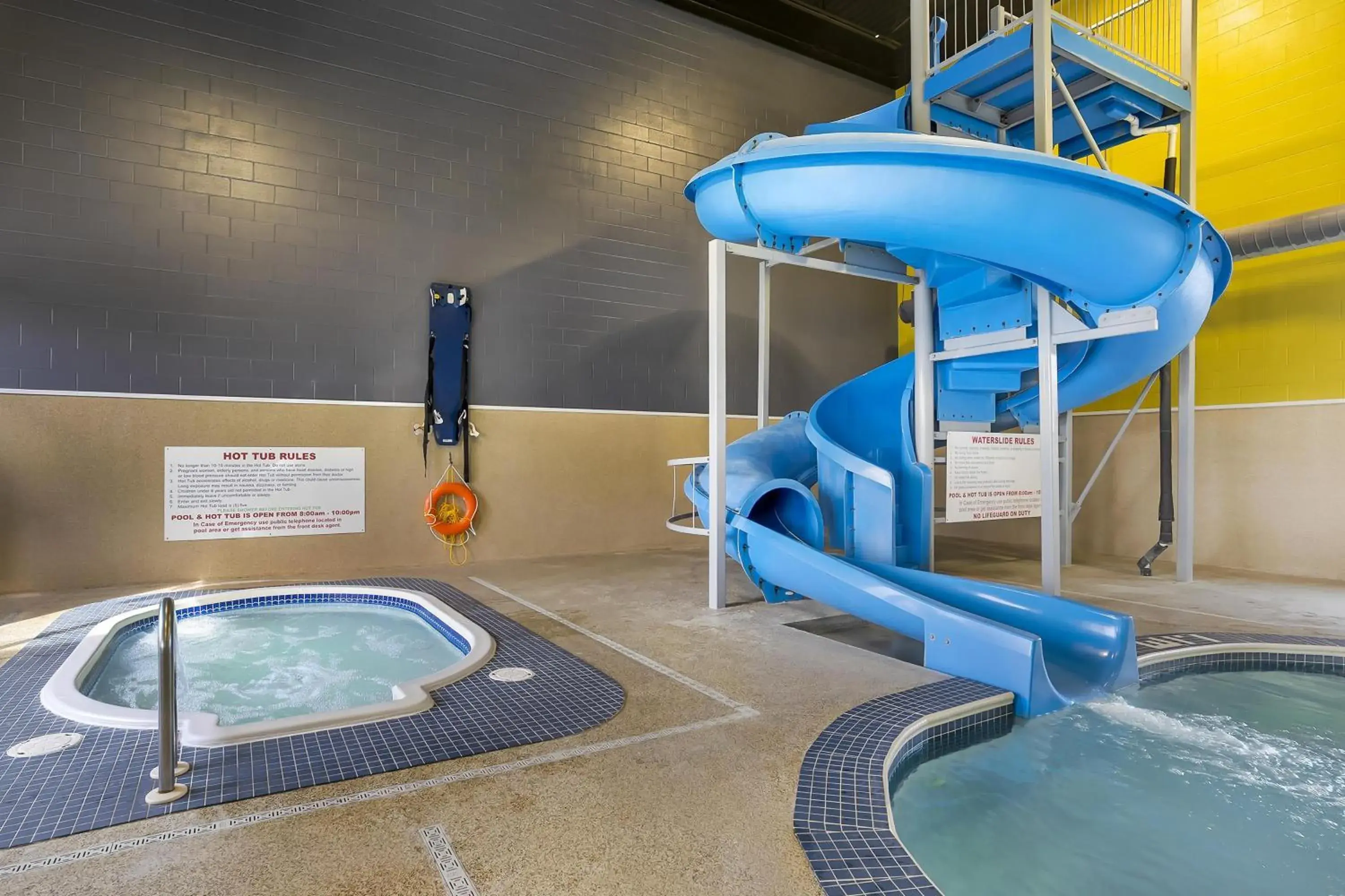 Pool view in Best Western Plus East Side Pool view in Best Western Plus East Side