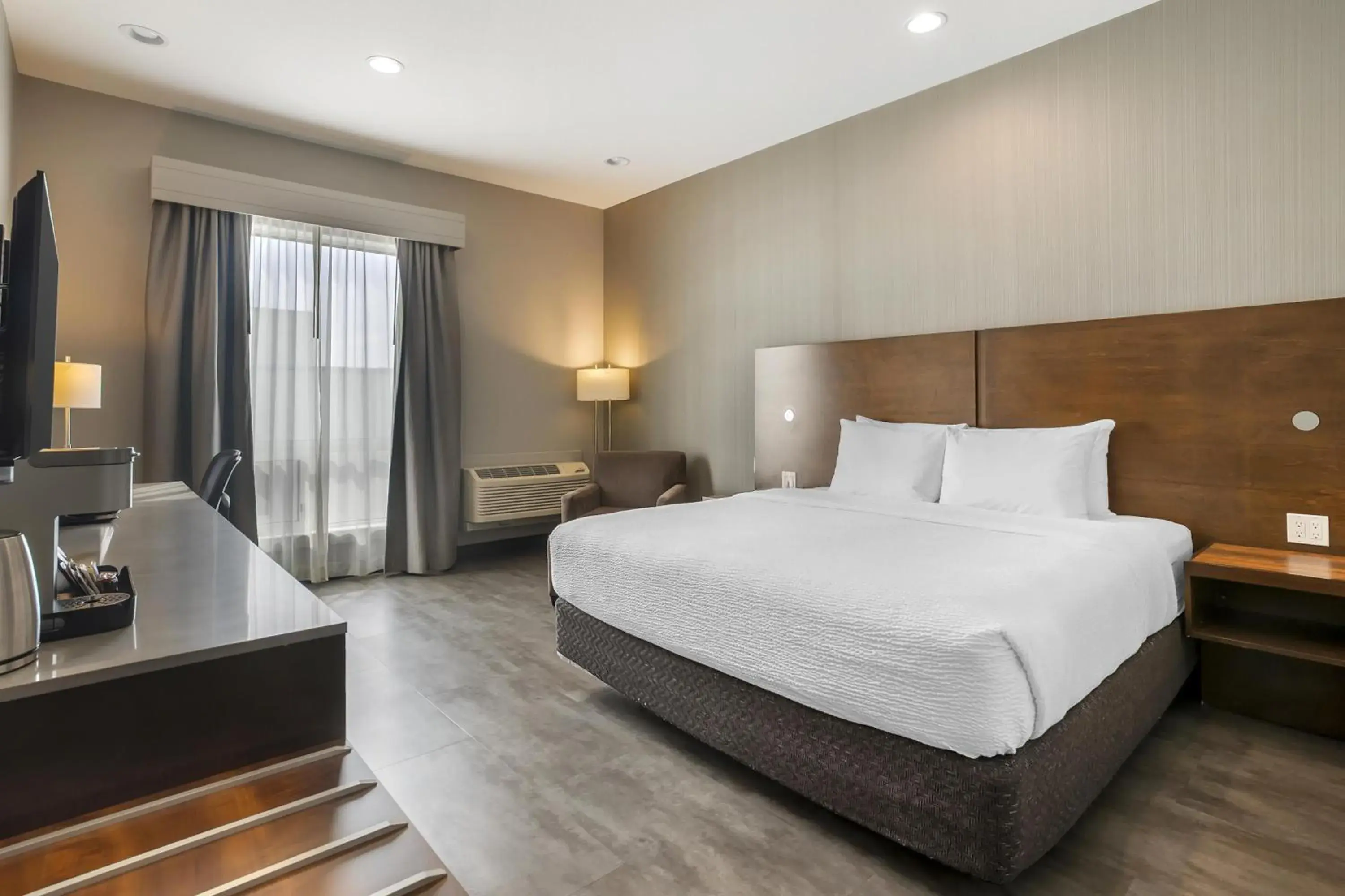 Bedroom, Bed in Best Western Plus East Side Bedroom, Bed in Best Western Plus East Side