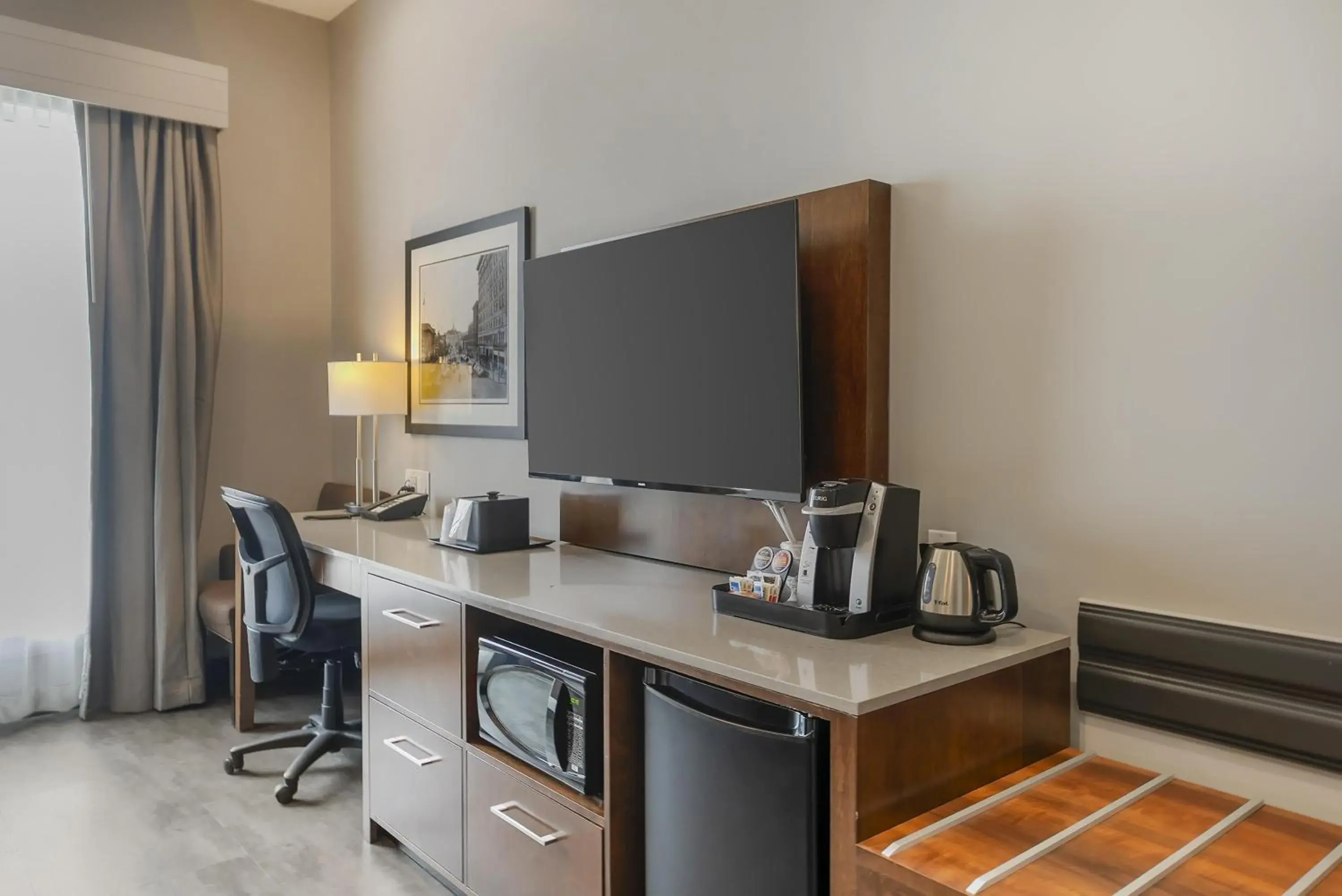 Bedroom in Best Western Plus East Side Bedroom in Best Western Plus East Side