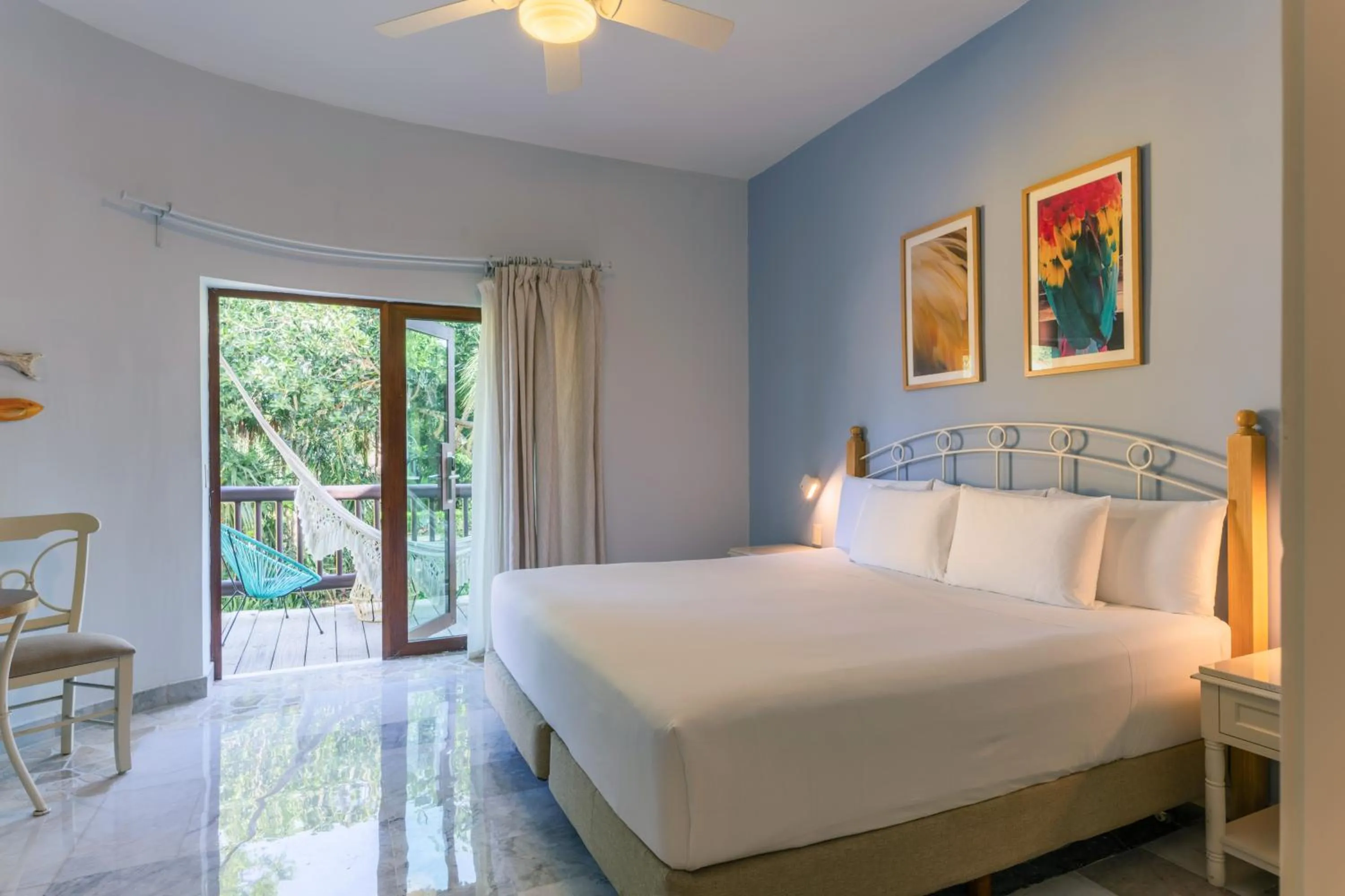 Bed in Iberostar Waves Cozumel - All Inclusive