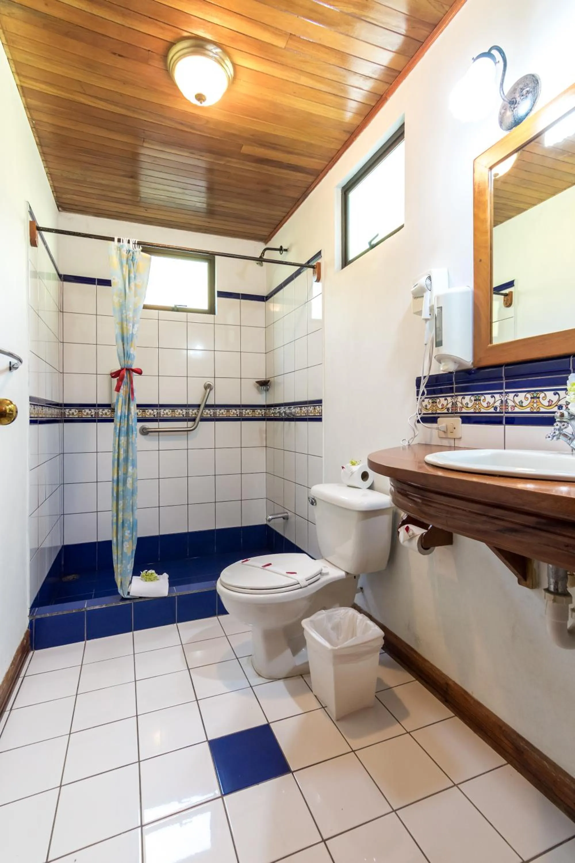 Toilet in Hotel Claro de Luna