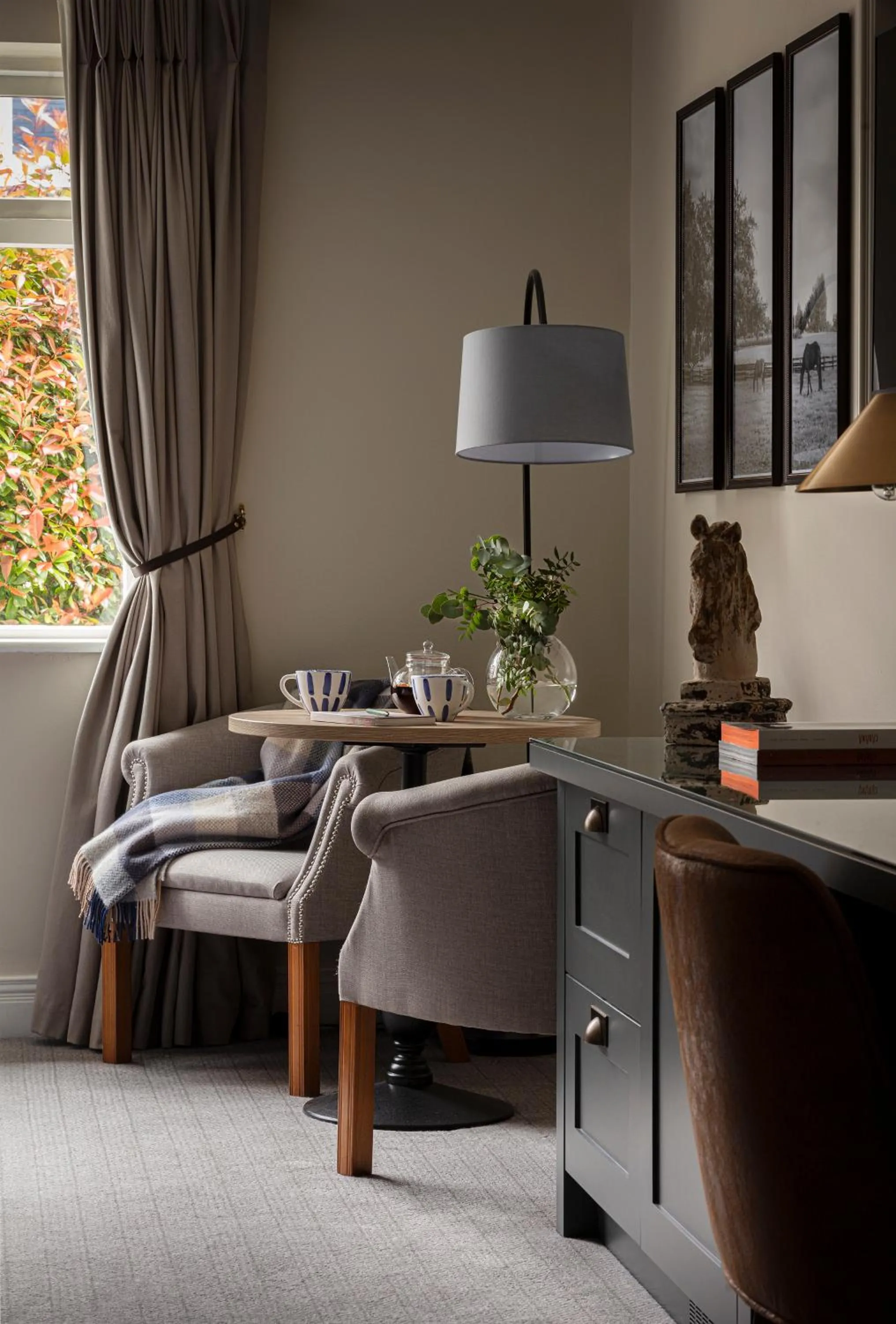 Horse & Jockey Hotel