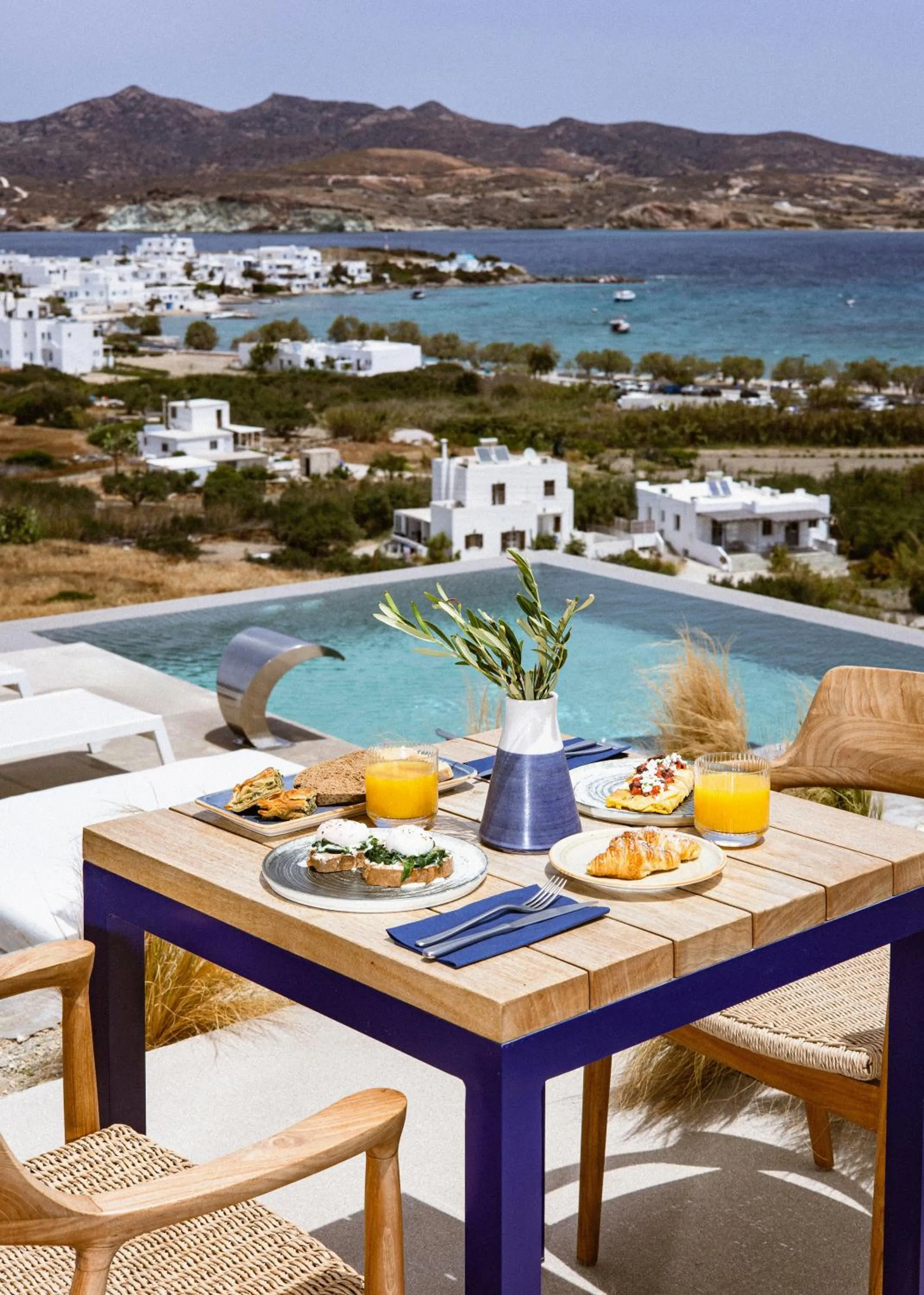 Restaurant/places to eat in Milos Breeze Boutique Hotel