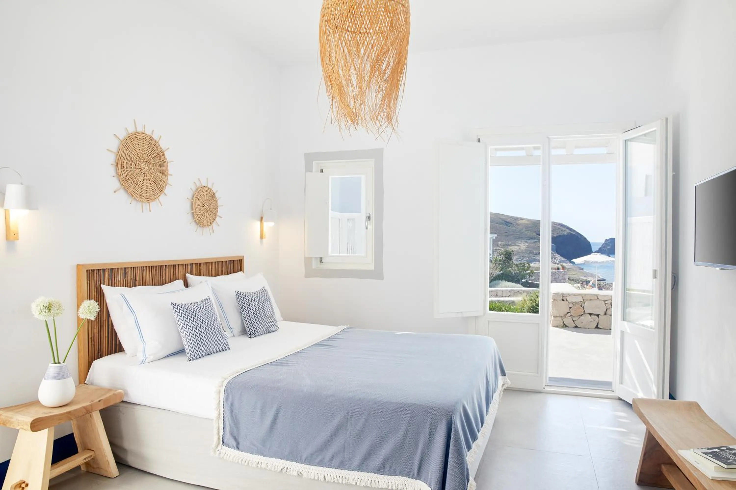 Bed in Milos Breeze Boutique Hotel