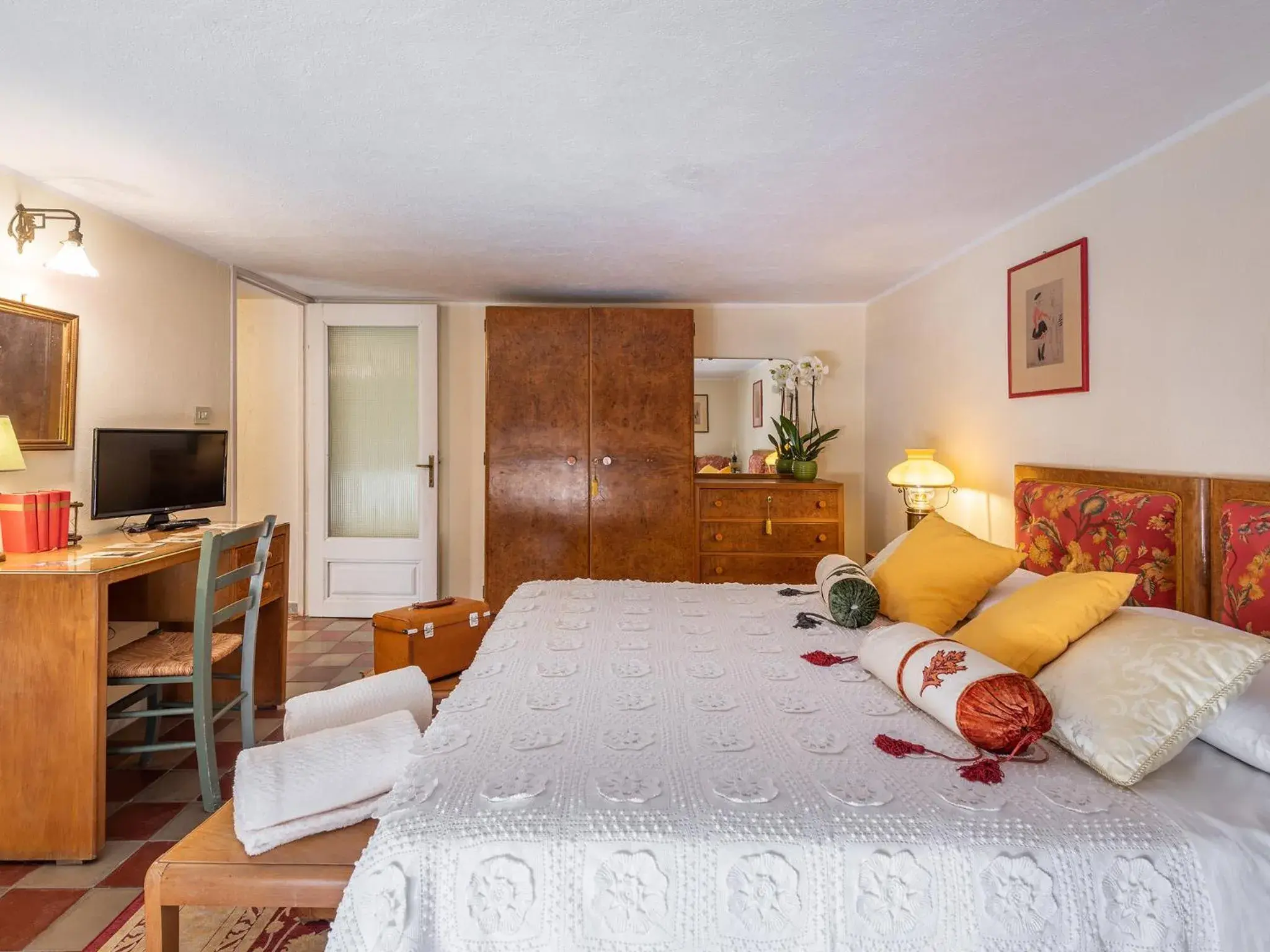Economy Double or Twin Room in Palazzo Santa Caterina Economy Double or Twin Room in Palazzo Santa Caterina