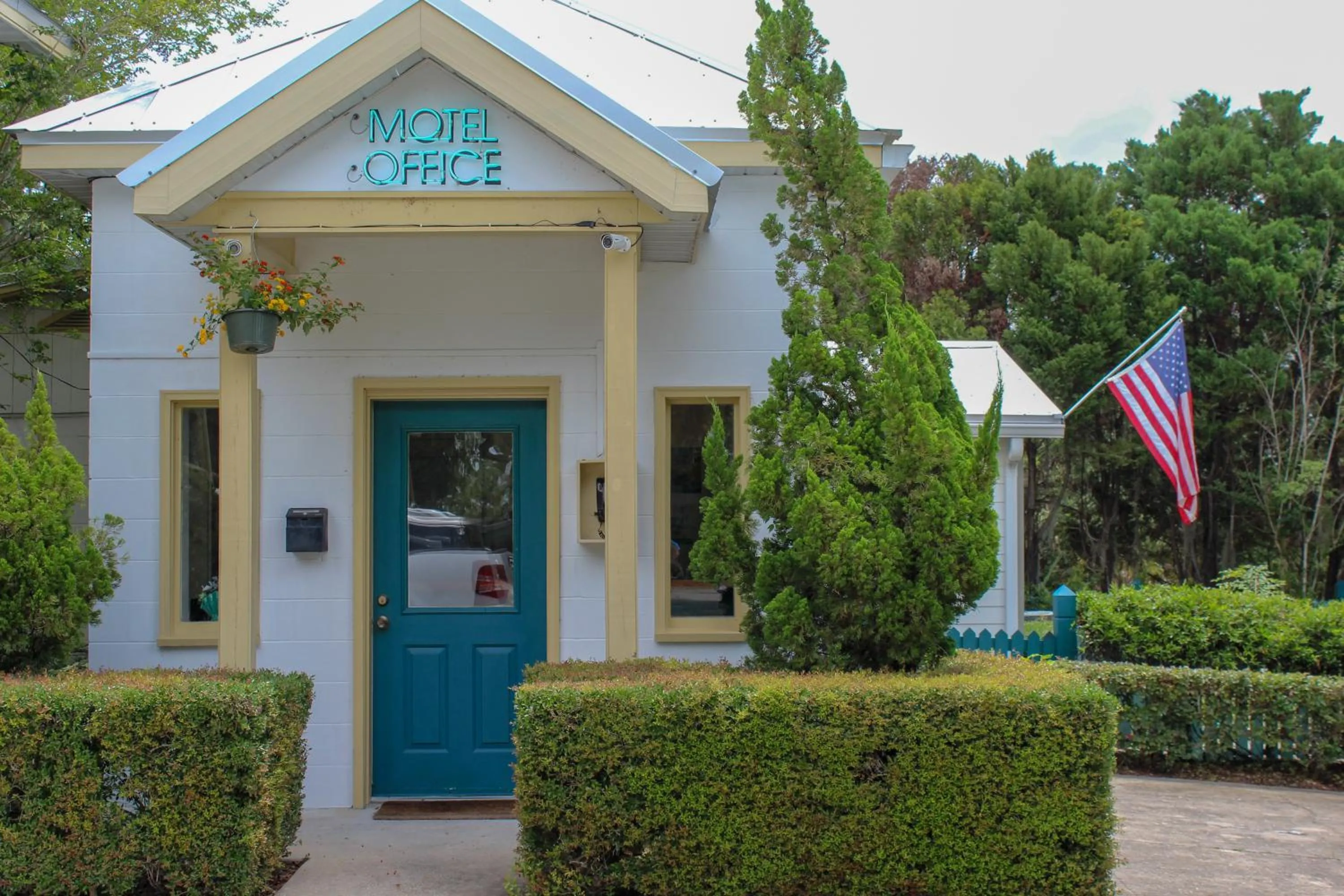 Property building in Steinhatchee River Inn and Marina
