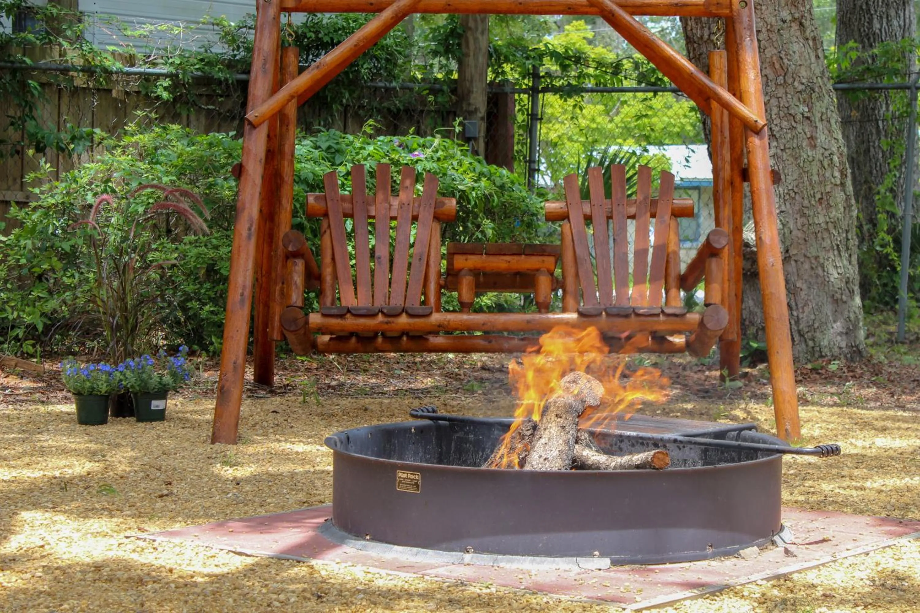 BBQ facilities in Steinhatchee River Inn and Marina