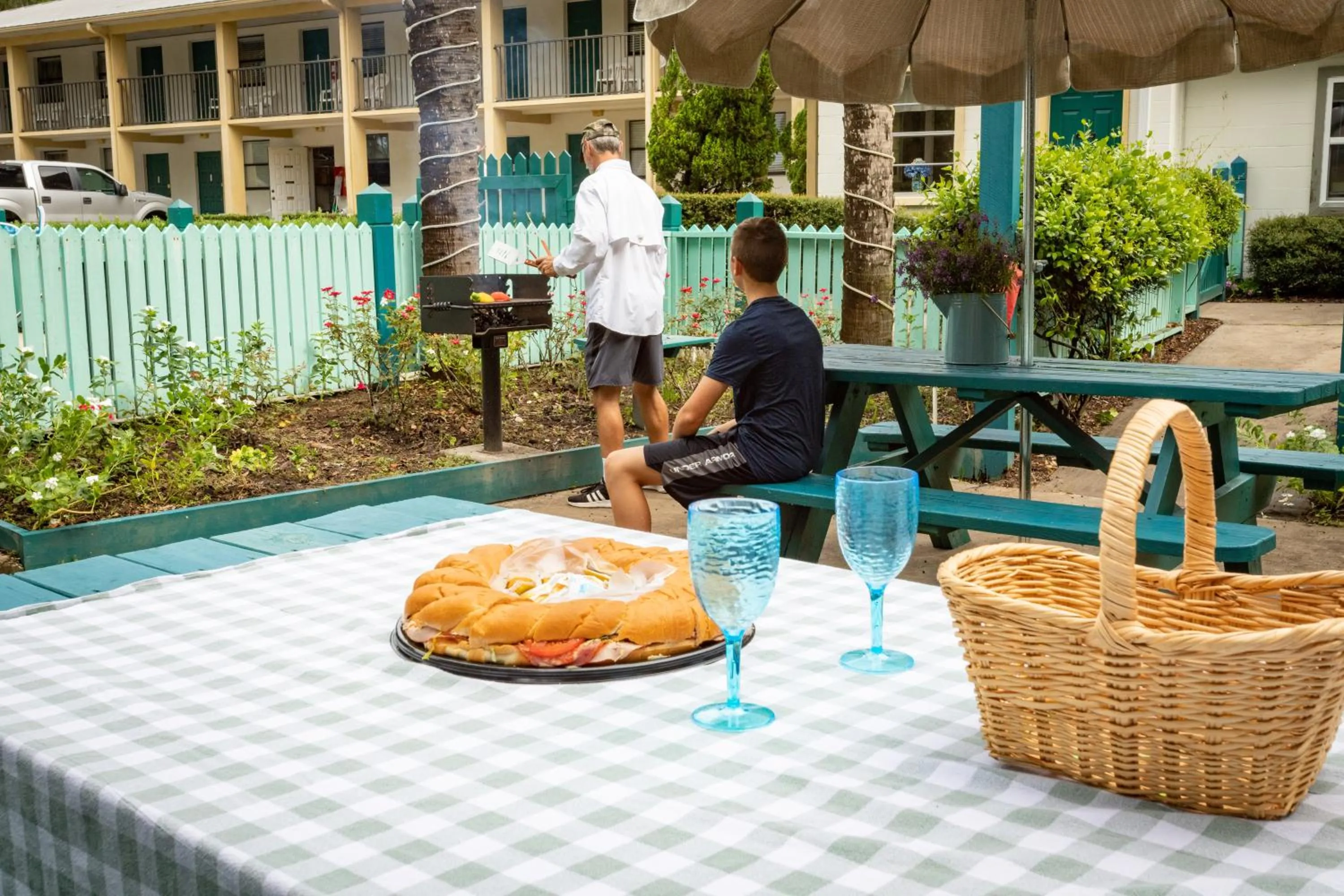 Food in Steinhatchee River Inn and Marina