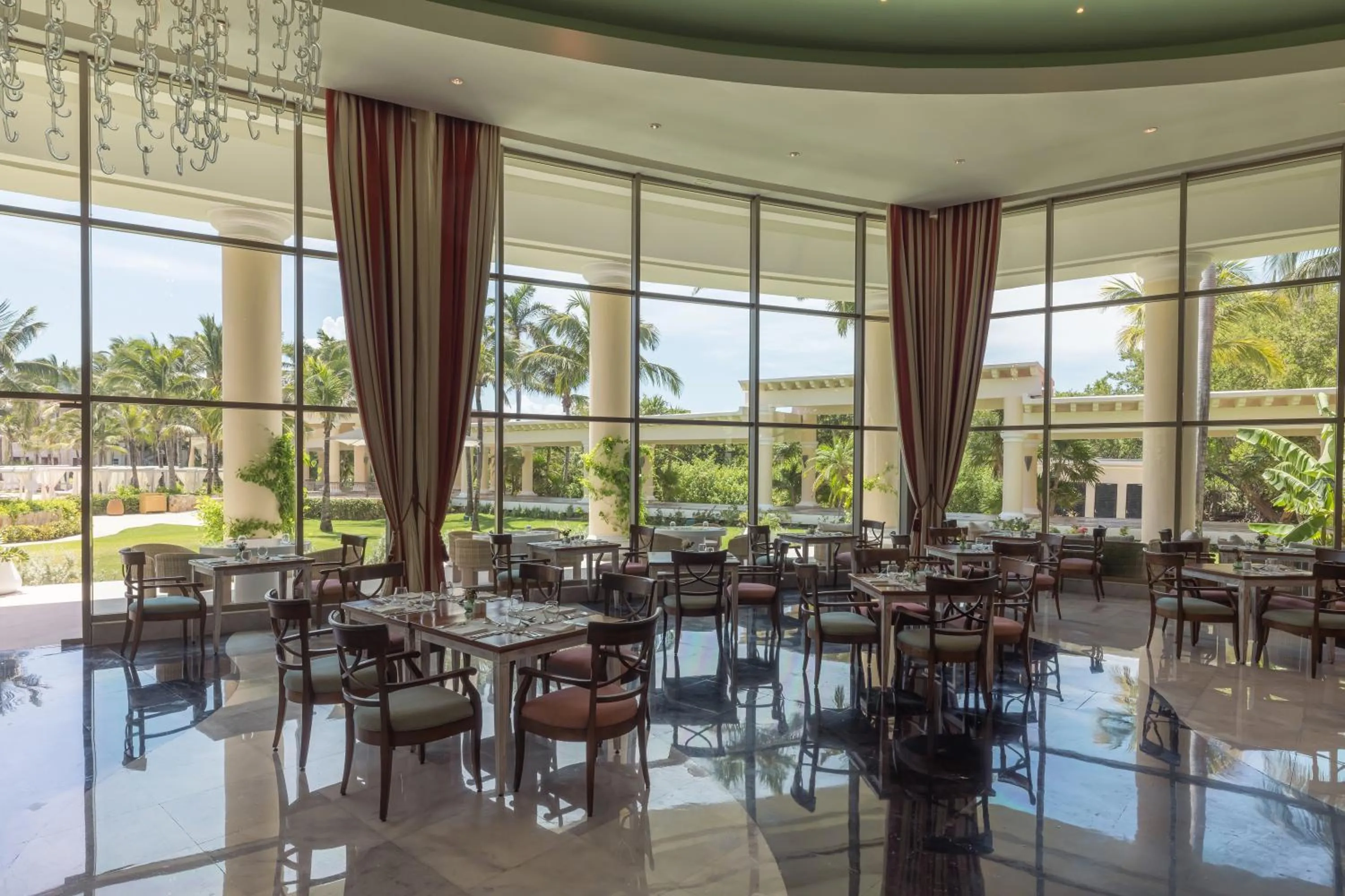 Restaurant/places to eat in JOIA Paraiso by Iberostar - Adults Only All Inclusive Resort