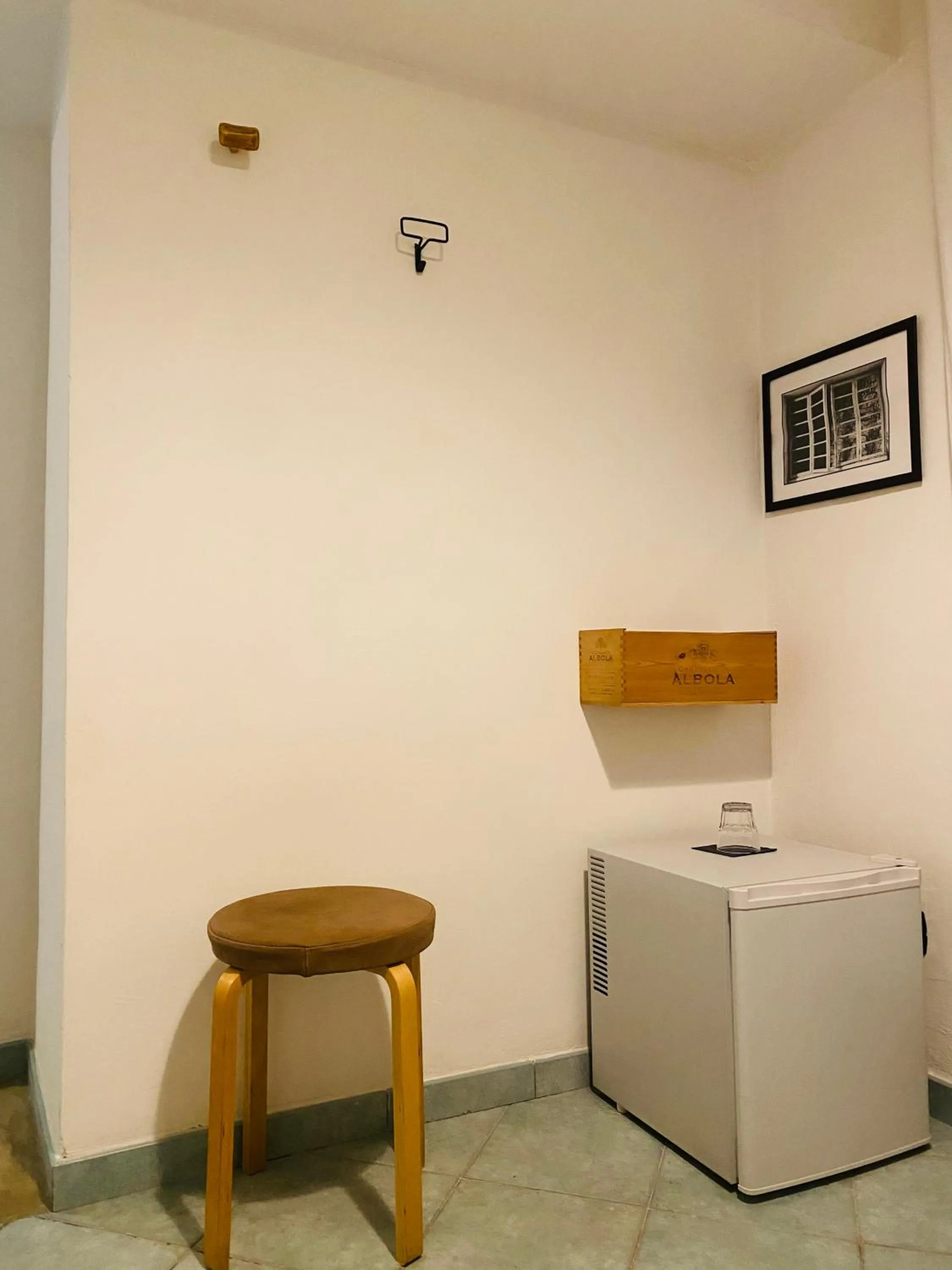 Photo of the whole room in Black Market Hotel