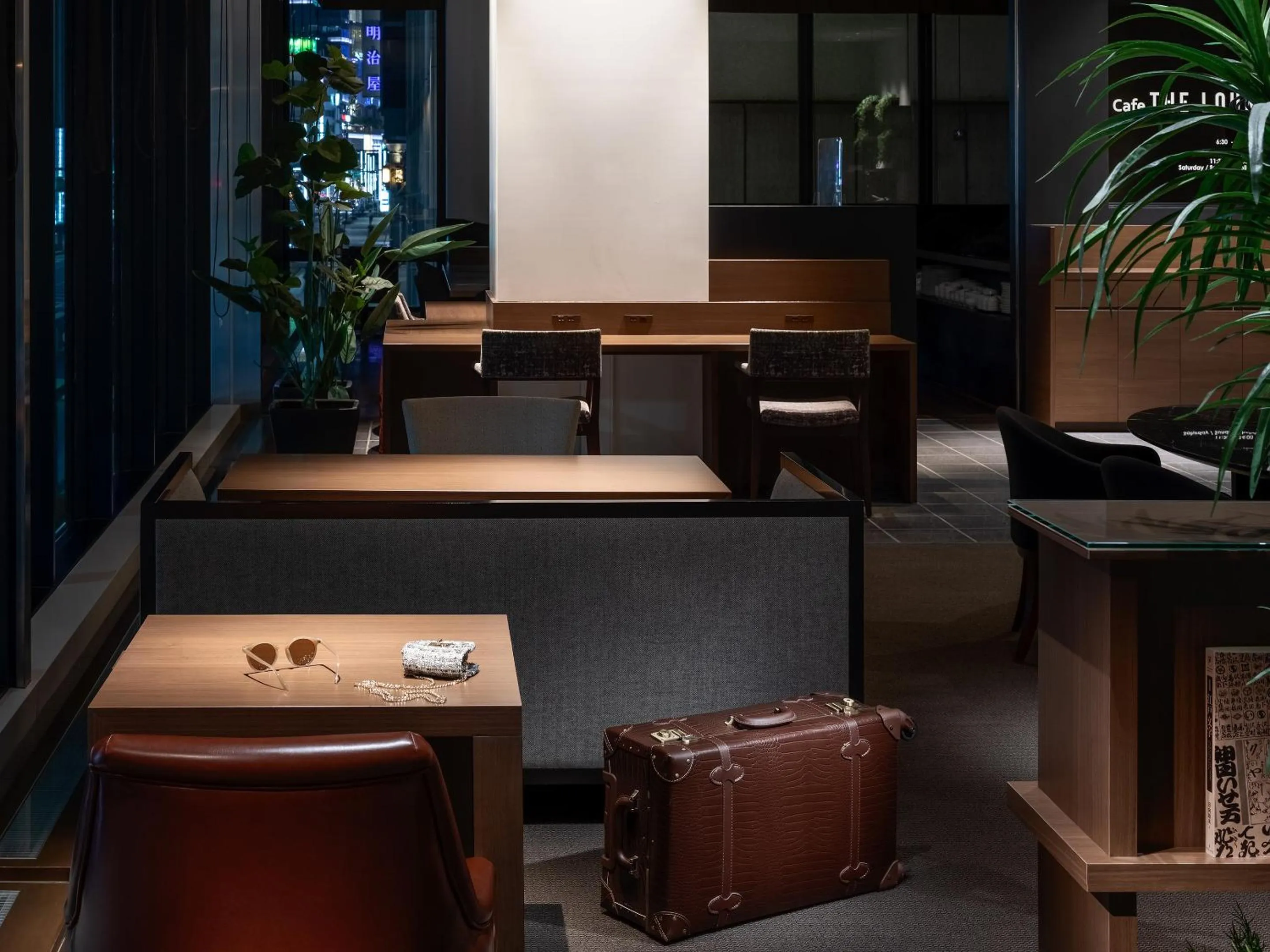 Lounge or bar in Mitsui Garden Hotel Kyobashi - Tokyo Station