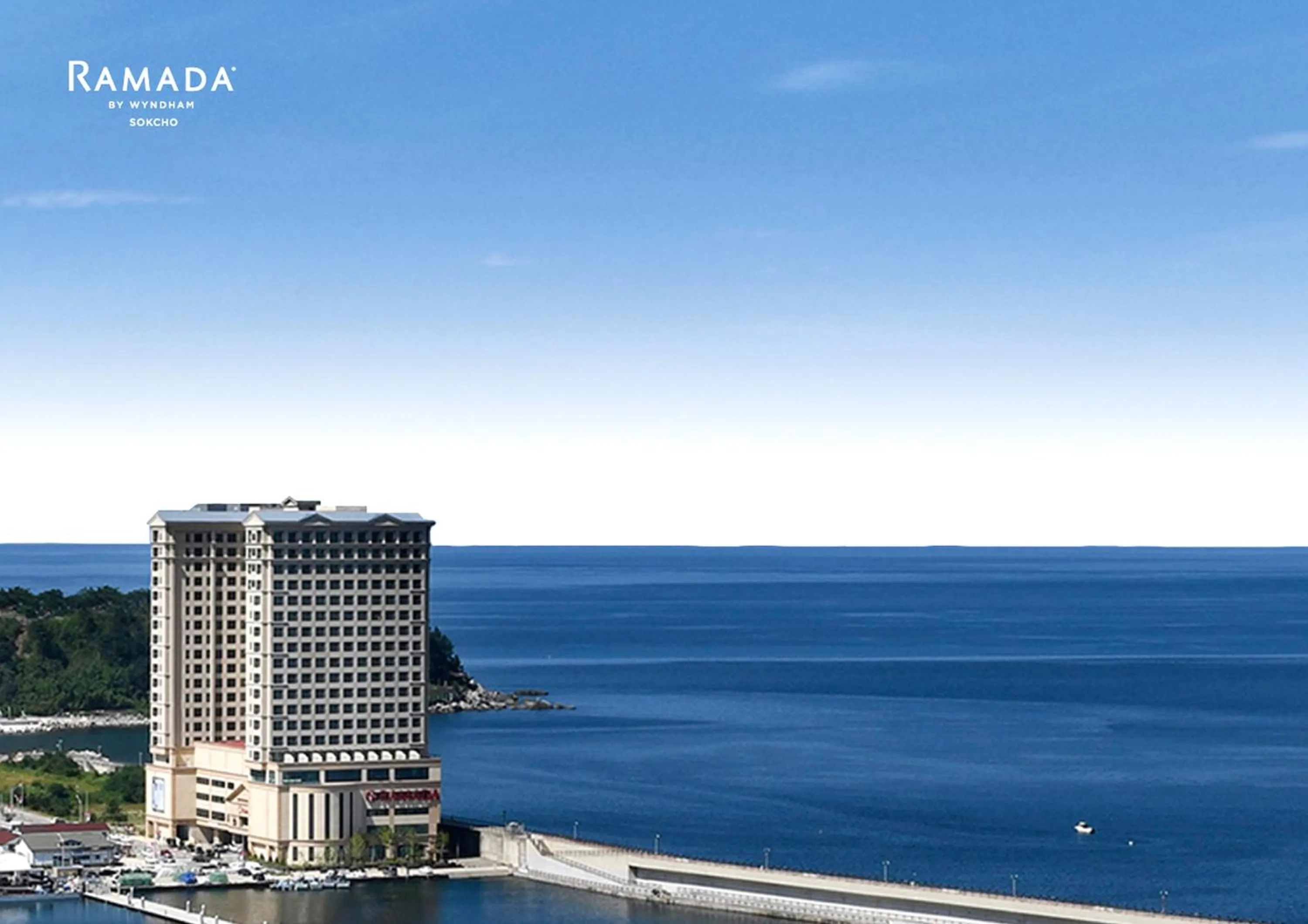 Facade/entrance in Ramada by Wyndham Gangwon Sokcho