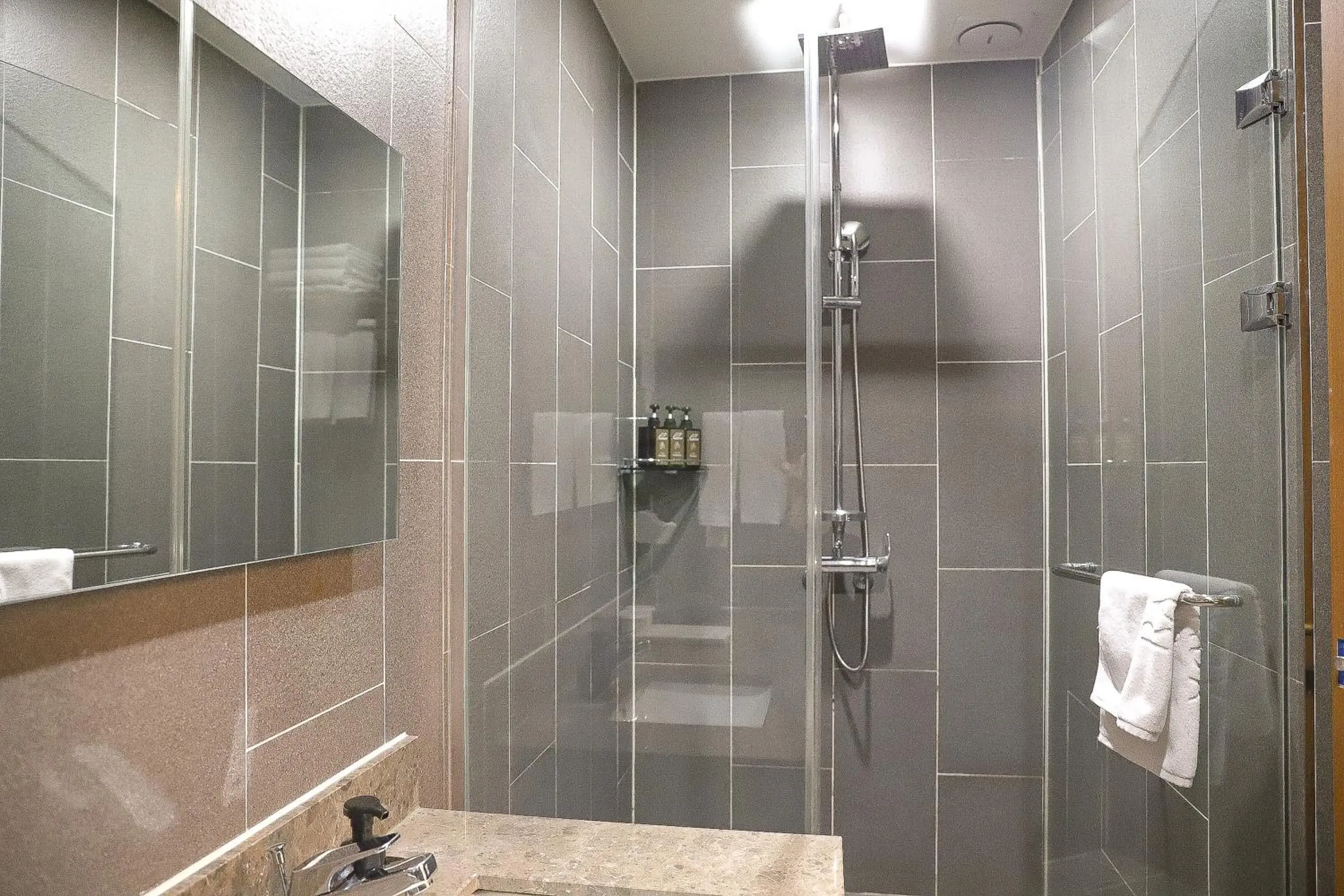 Bathroom in Ramada by Wyndham Gangwon Sokcho Bathroom in Ramada by Wyndham Gangwon Sokcho