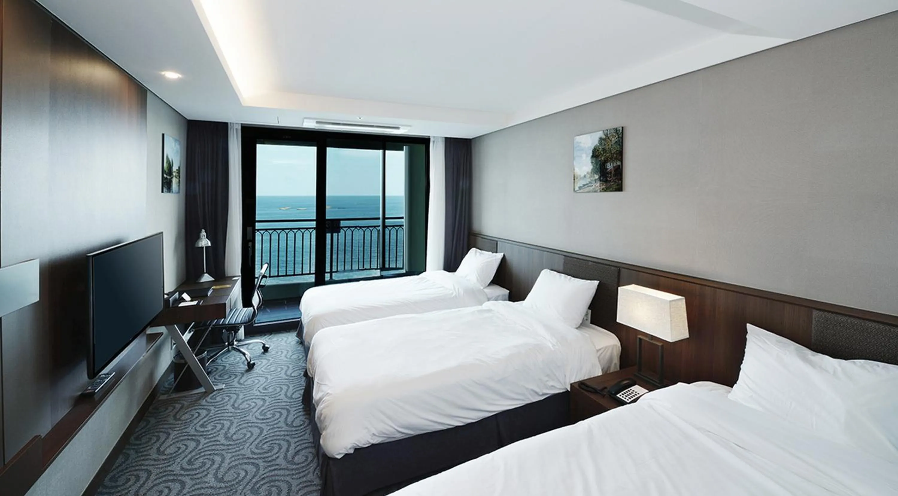 Bed in Ramada by Wyndham Gangwon Sokcho