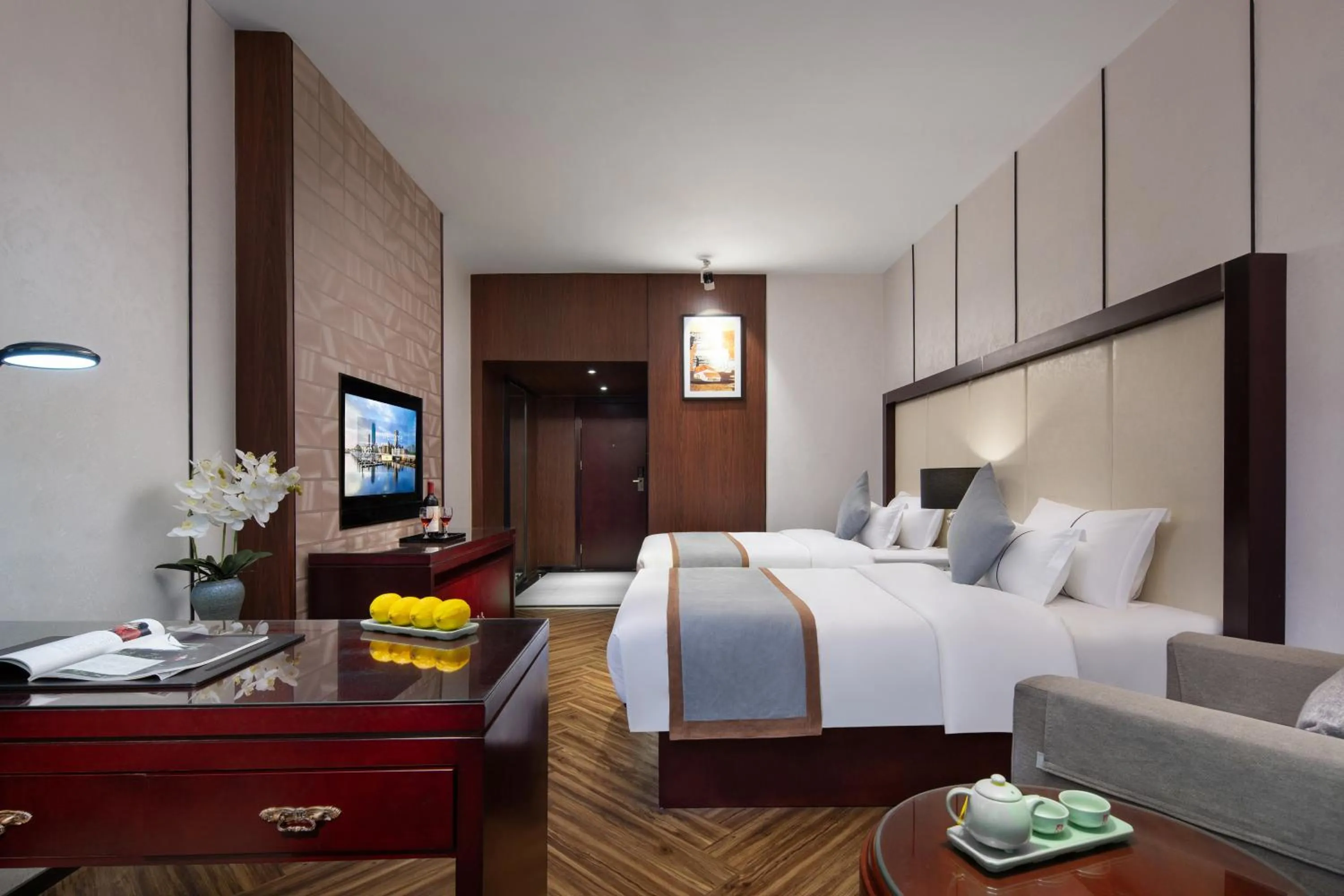 Bed in Mellow Orange Hotel