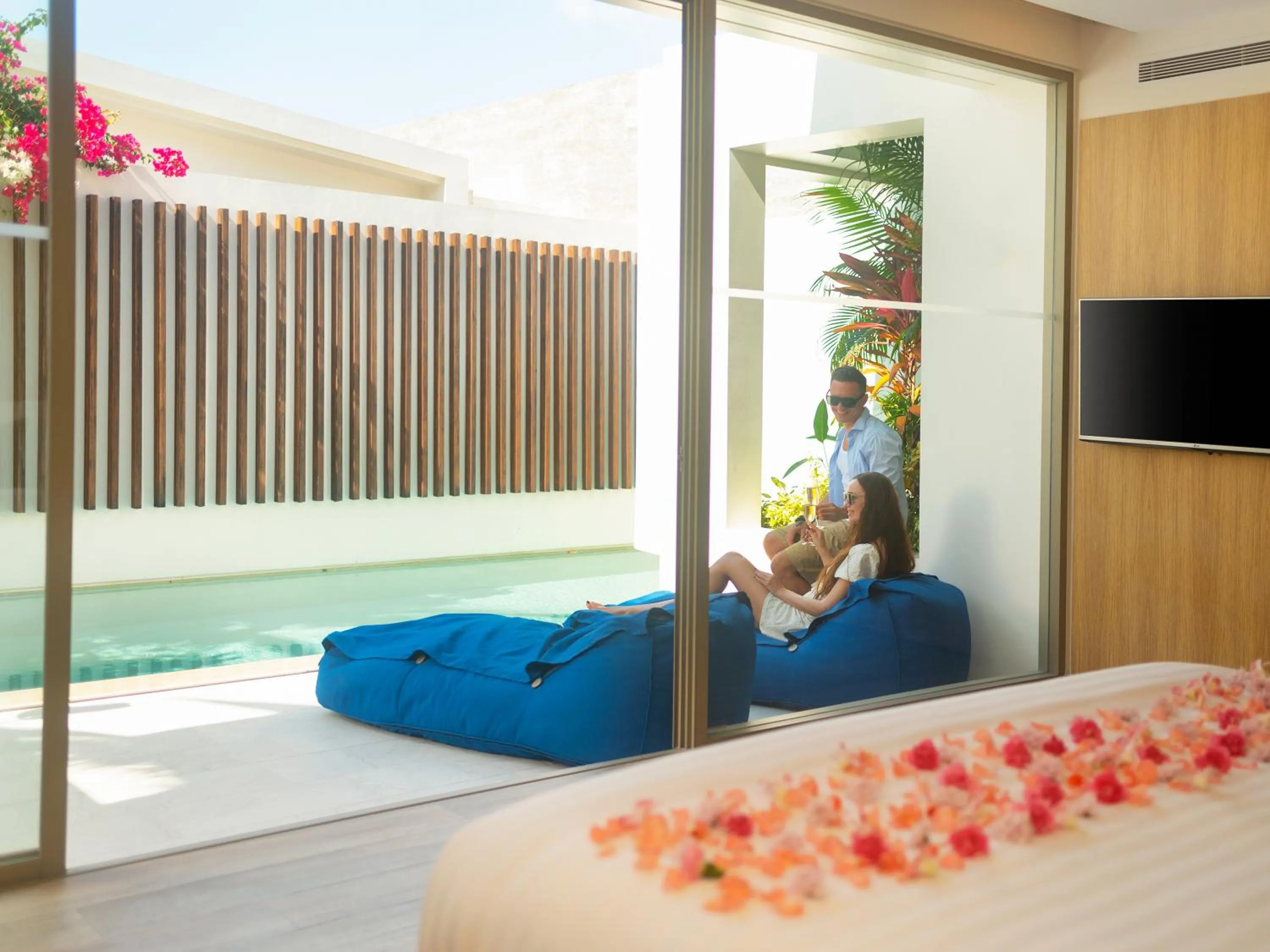 Bed in Explorar Koh Samui - Adults Only Resort and Spa