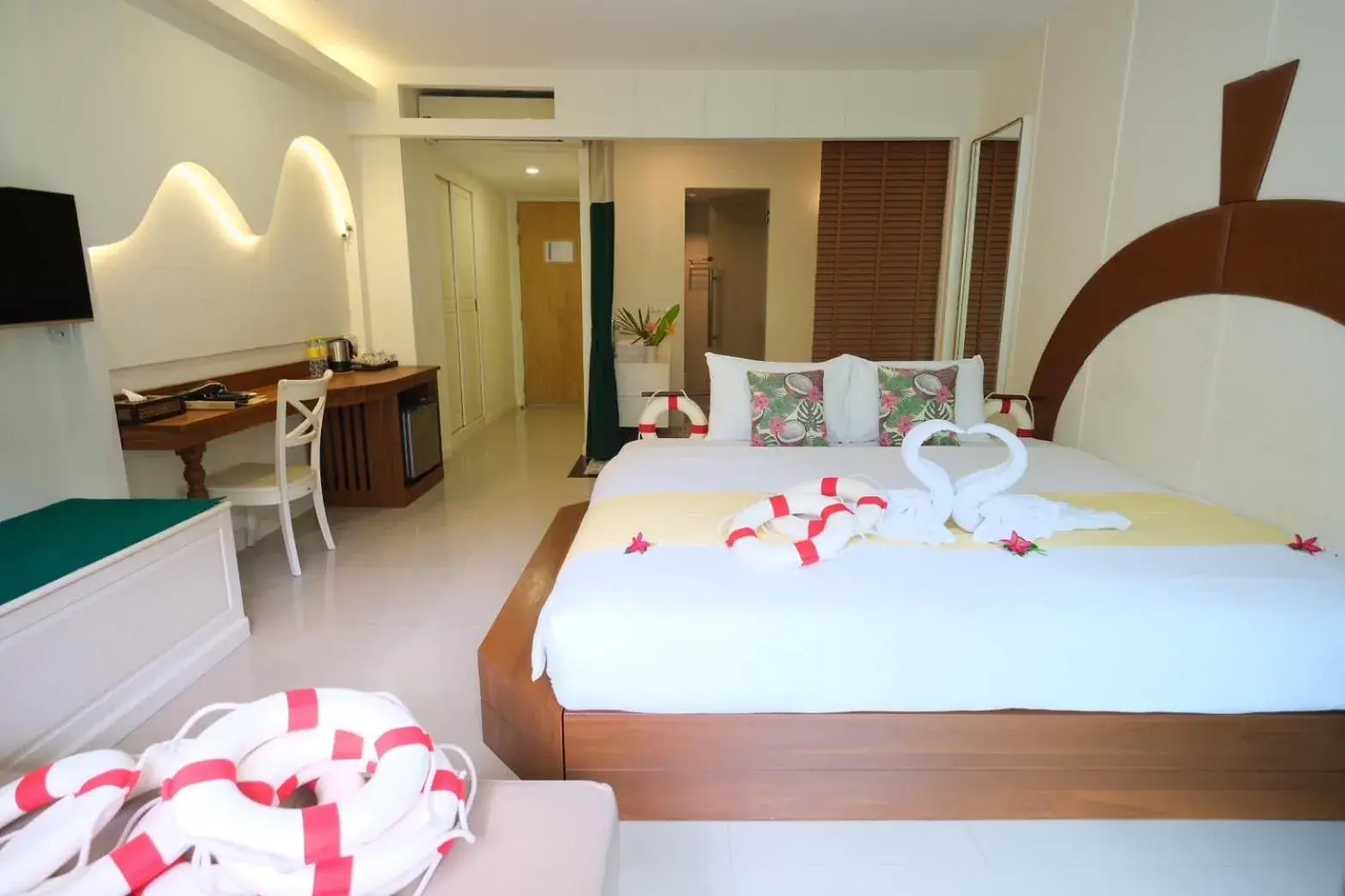 Premier Pool Mountain View in Hula Hula Resort, Ao Nang Premier Pool Mountain View in Hula Hula Resort, Ao Nang