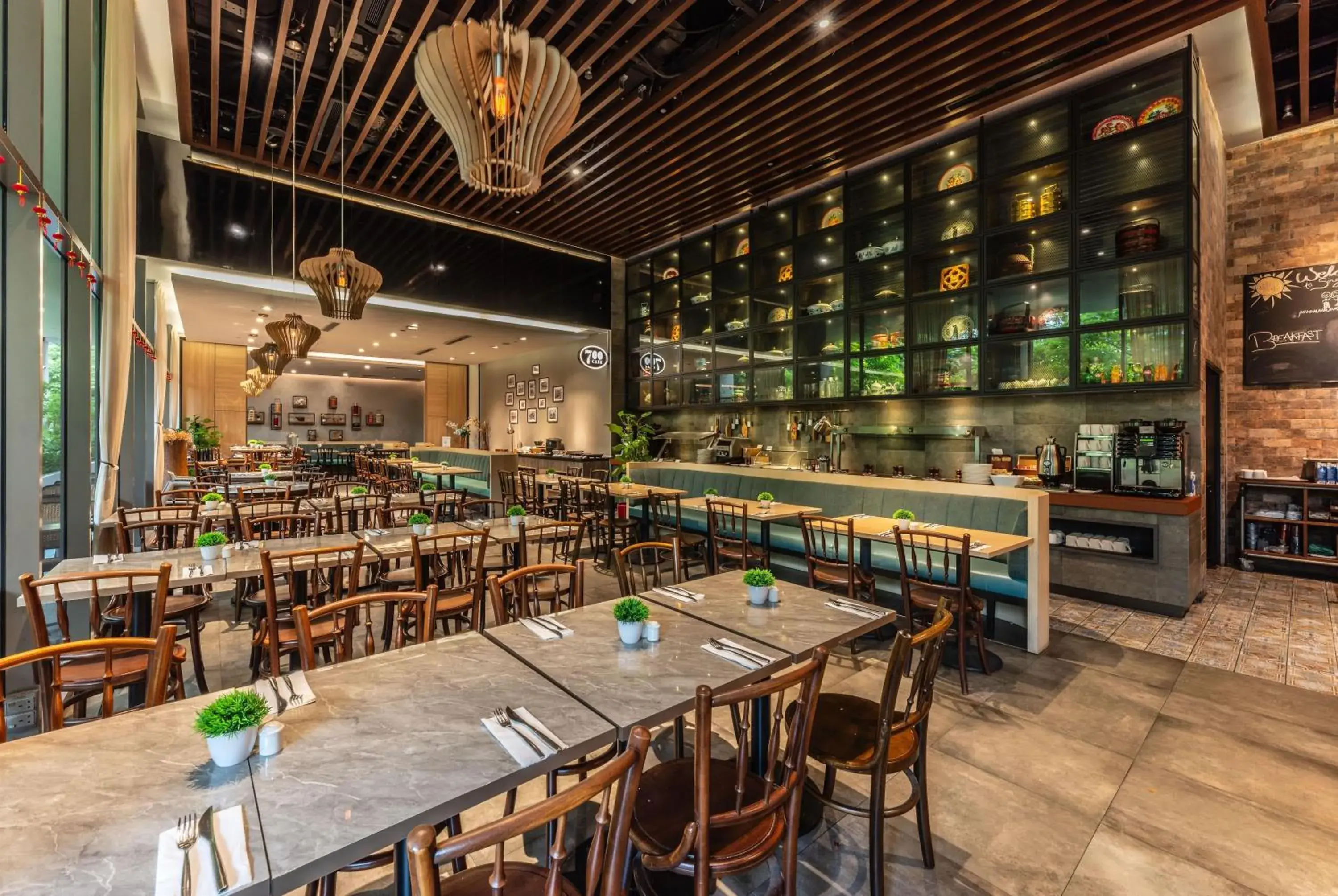 Restaurant/places to eat in Hotel Traveltine Downtown Singapore, Trademark Collection Restaurant/places to eat in Hotel Traveltine Downtown Singapore, Trademark Collection