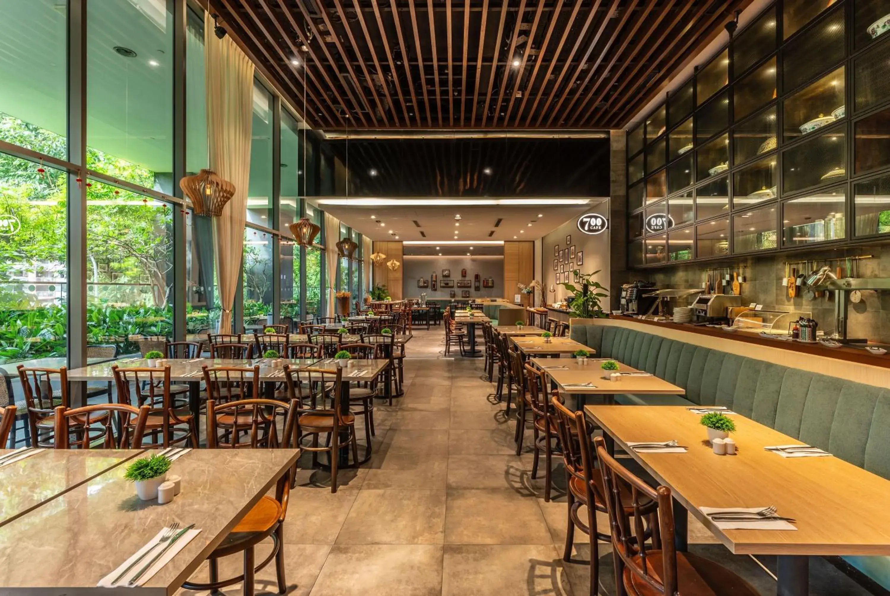 Restaurant/places to eat in Hotel Traveltine Downtown Singapore, Trademark Collection Restaurant/places to eat in Hotel Traveltine Downtown Singapore, Trademark Collection