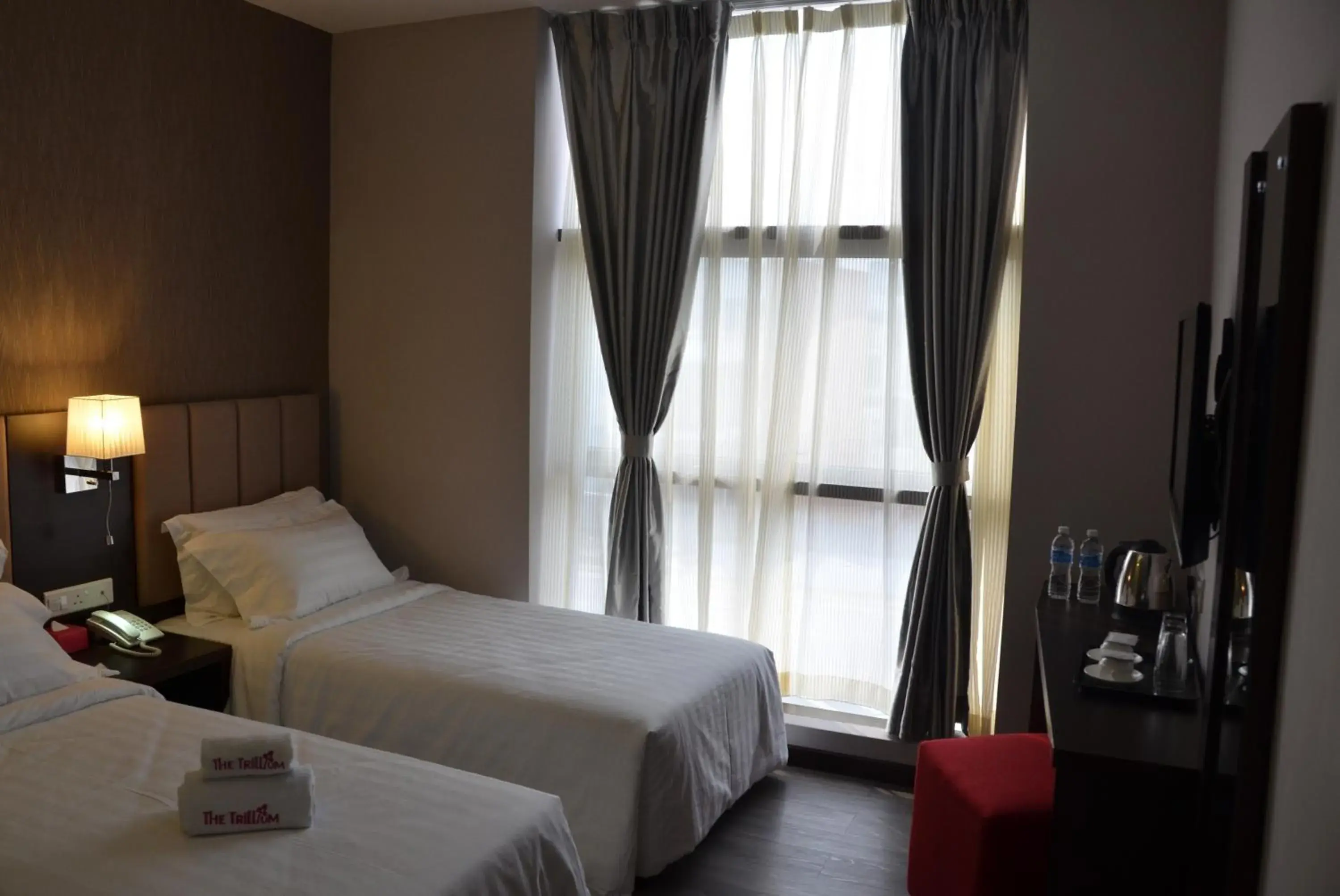 Photo of the whole room, Bed in Hotel Trillium Photo of the whole room, Bed in Hotel Trillium