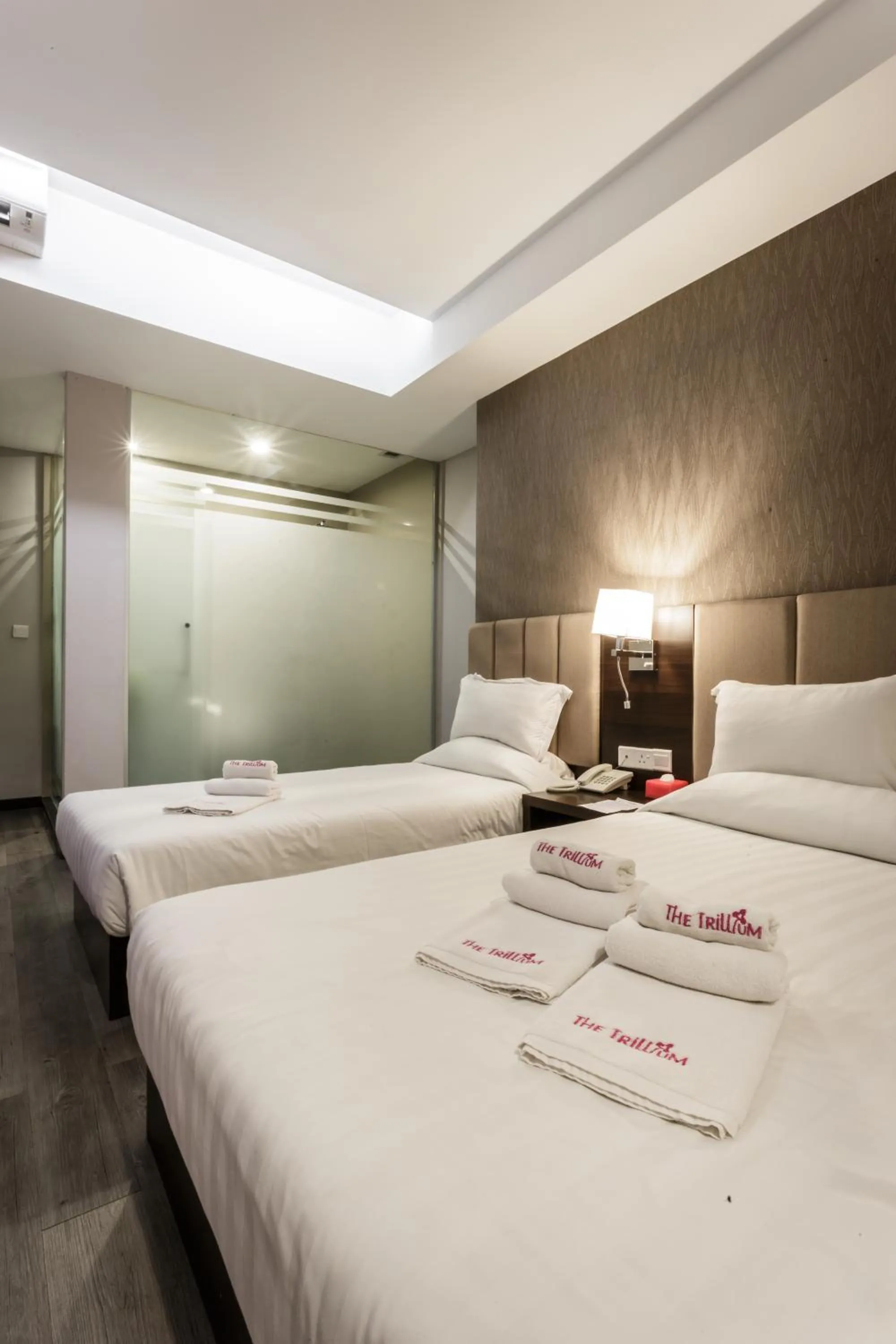 Other, Bed in Hotel Trillium