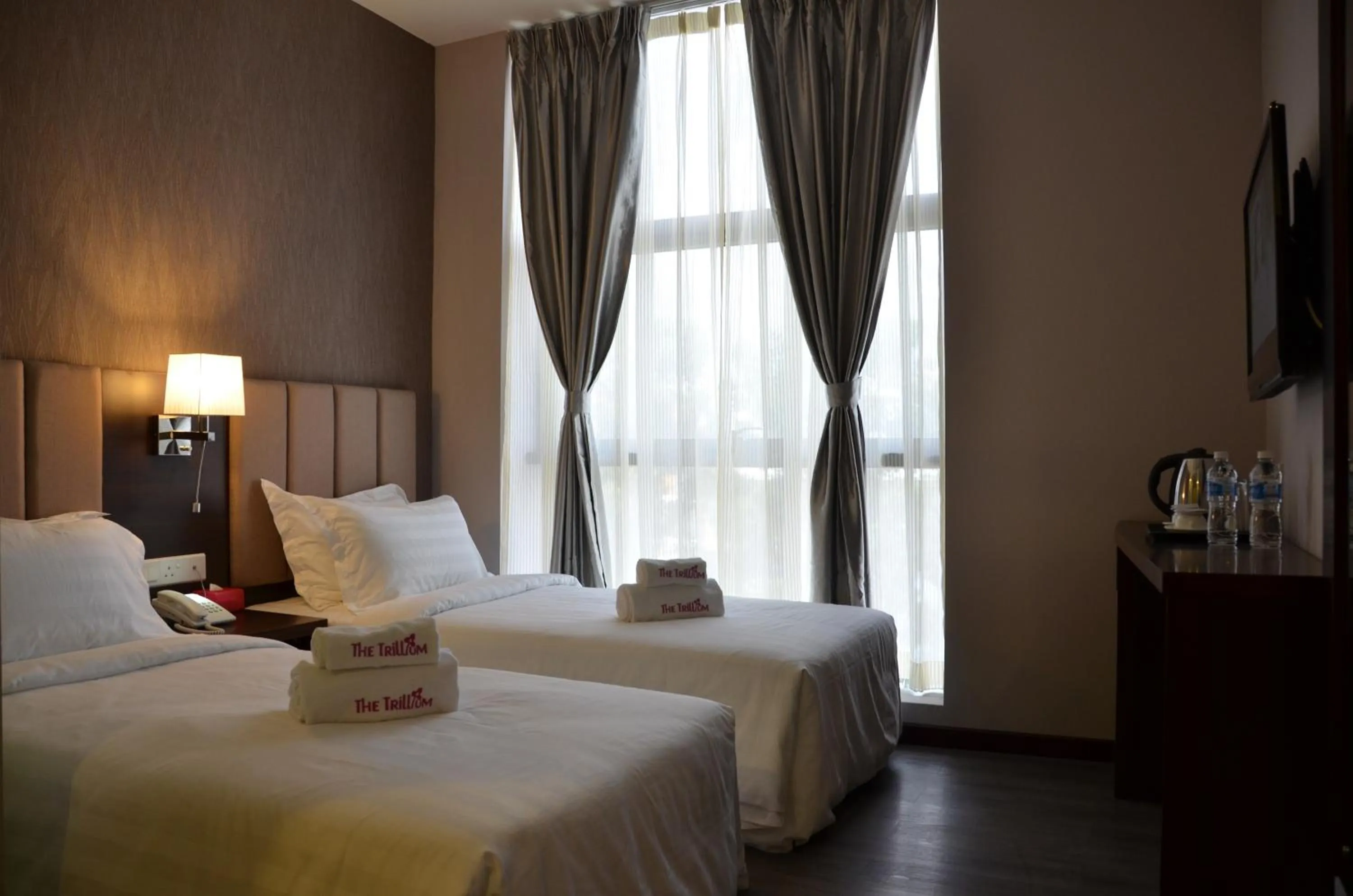 Photo of the whole room, Bed in Hotel Trillium