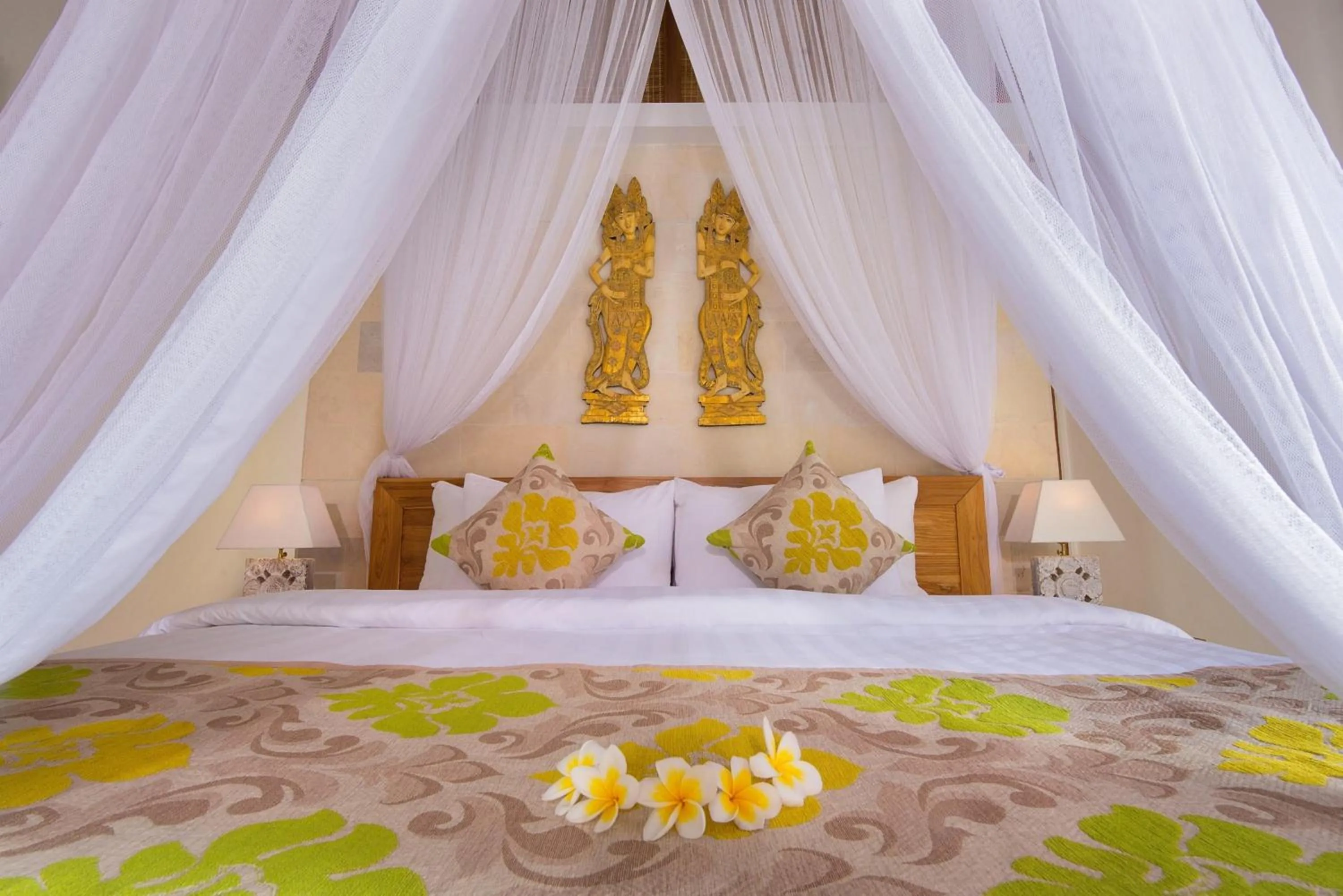 Decorative detail in The Tamantis Villa