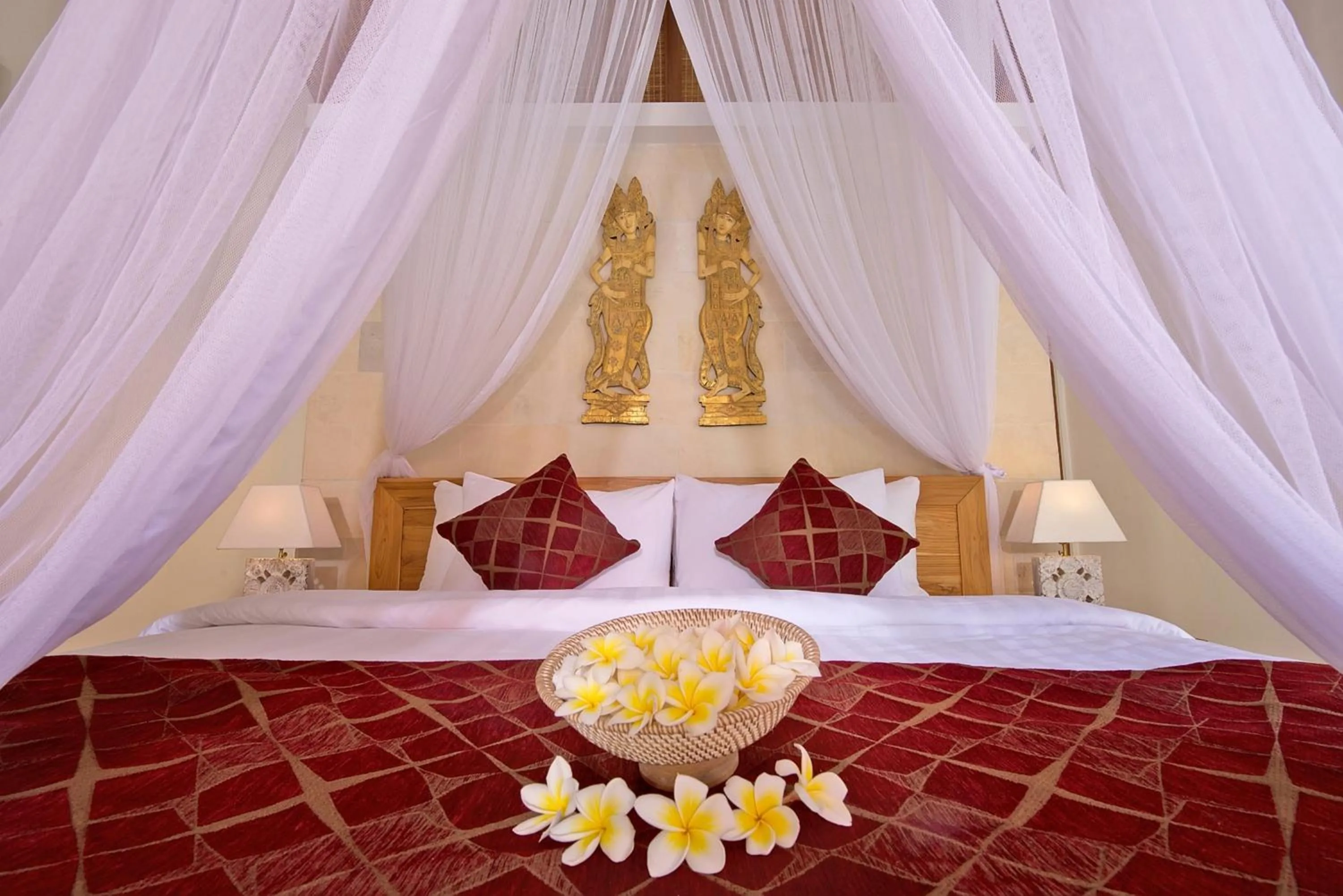 Decorative detail in The Tamantis Villa