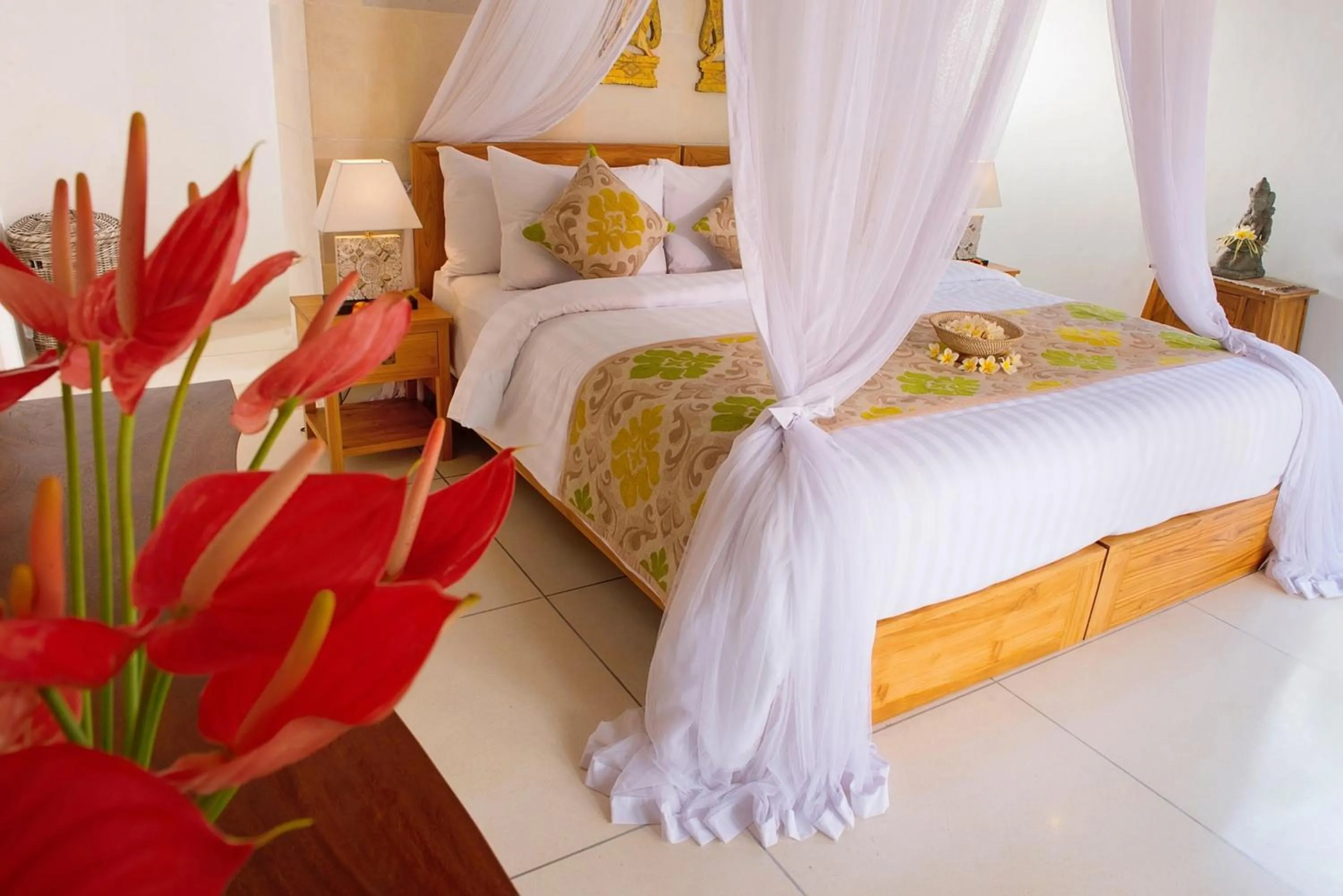 Decorative detail in The Tamantis Villa