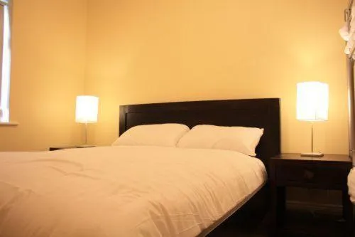 Bed in Desota House Bed and Breakfast