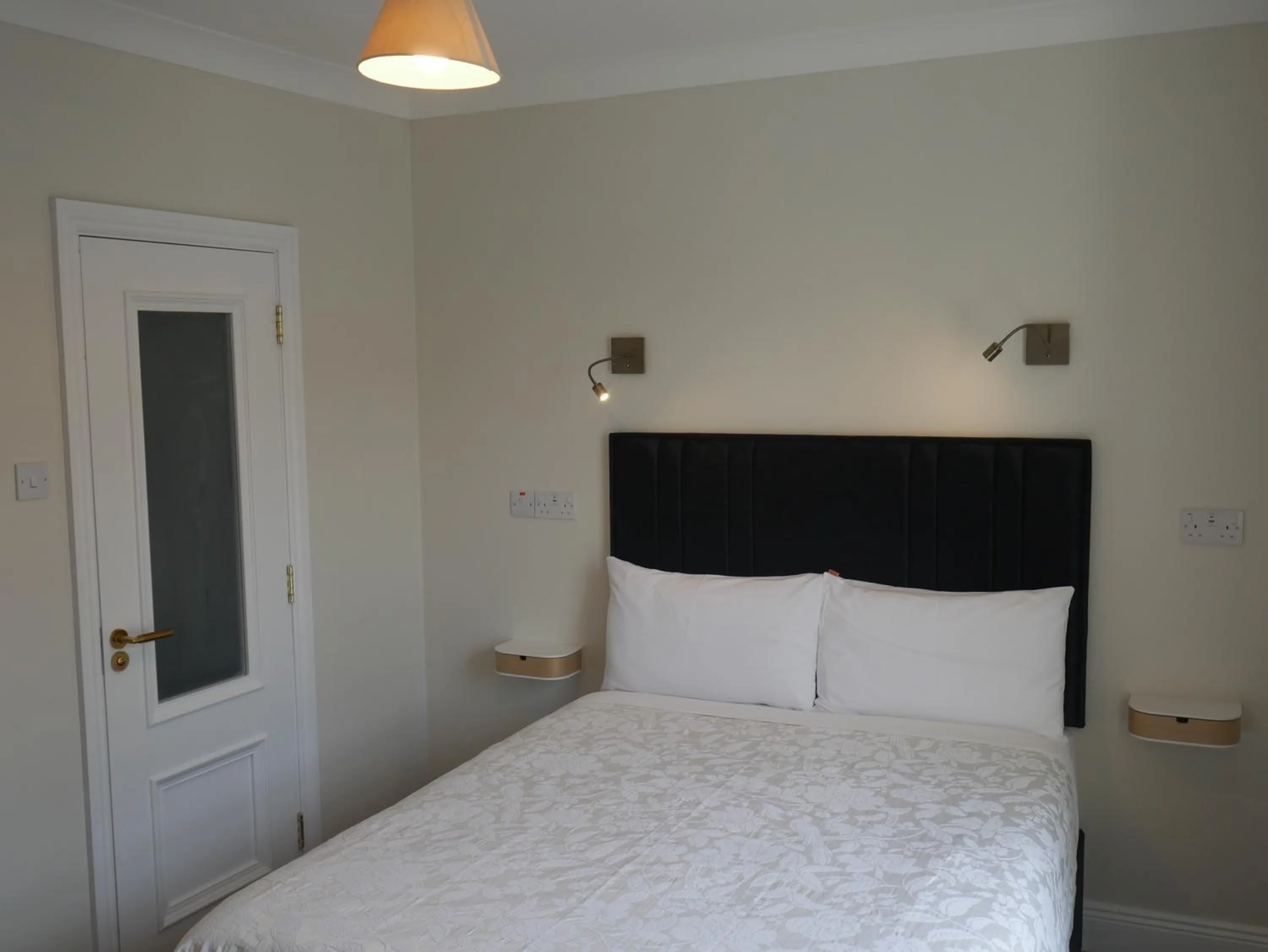 Bed in Desota House Bed and Breakfast