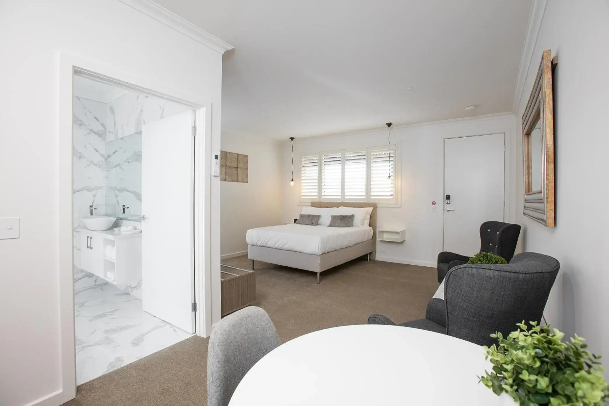 Bed in Newington Apartments Bed in Newington Apartments